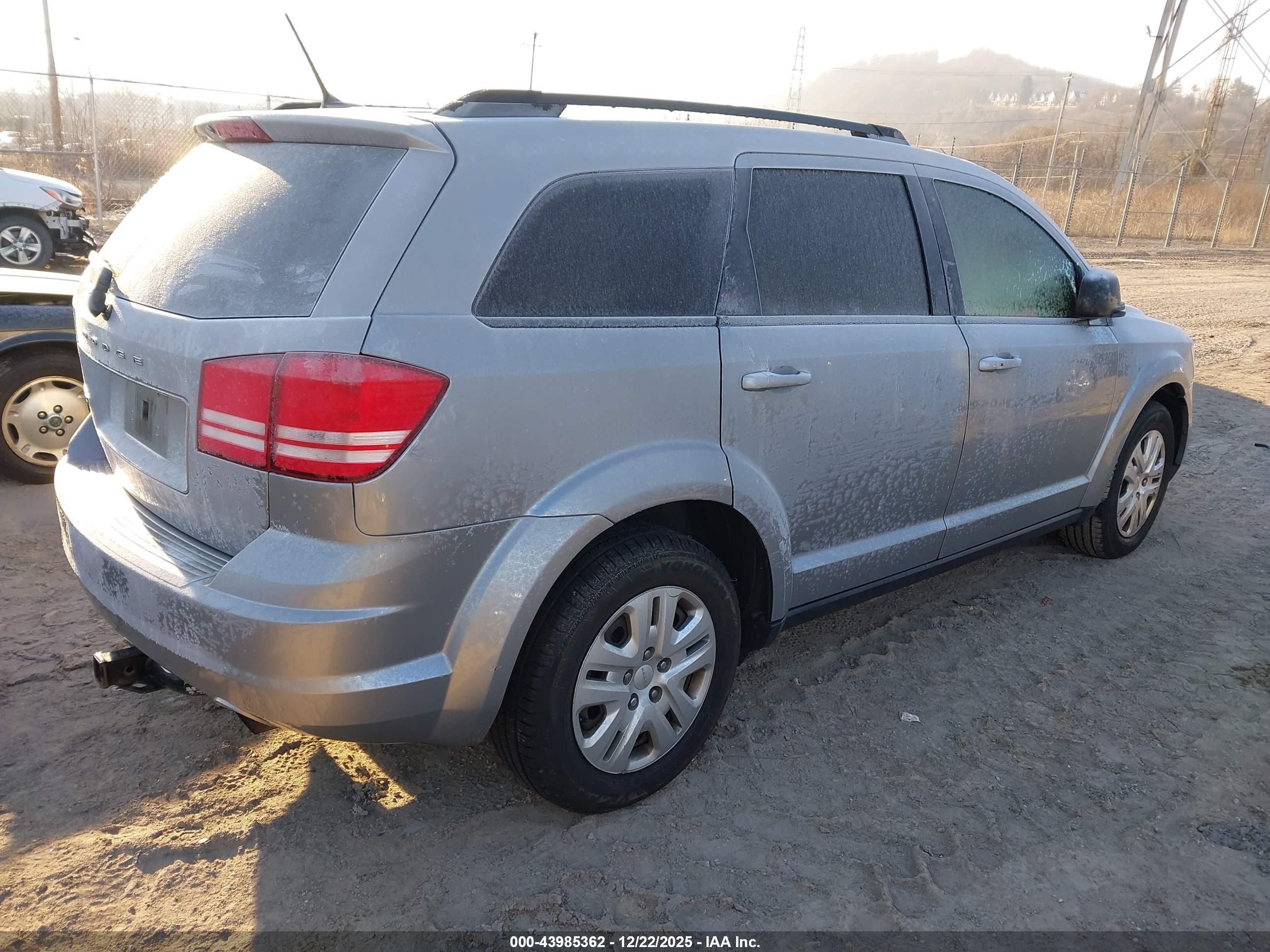 DODGE JOURNEY image 4