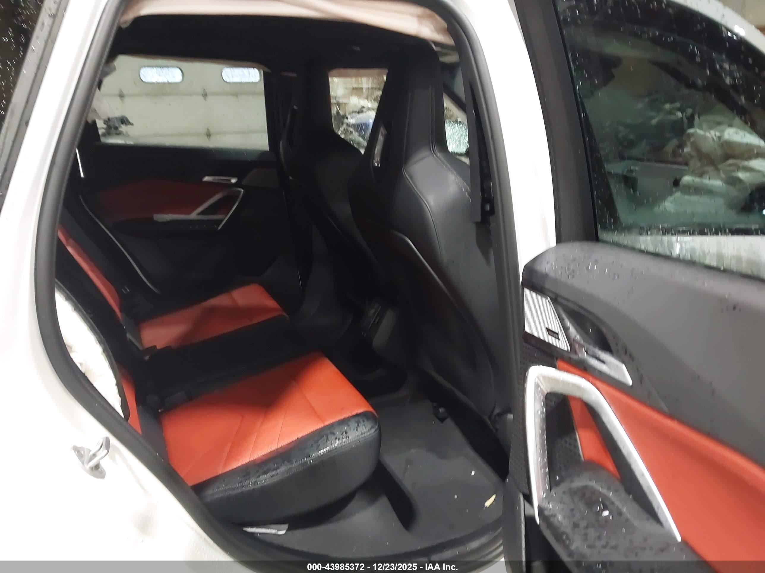 BMW X1 image 8
