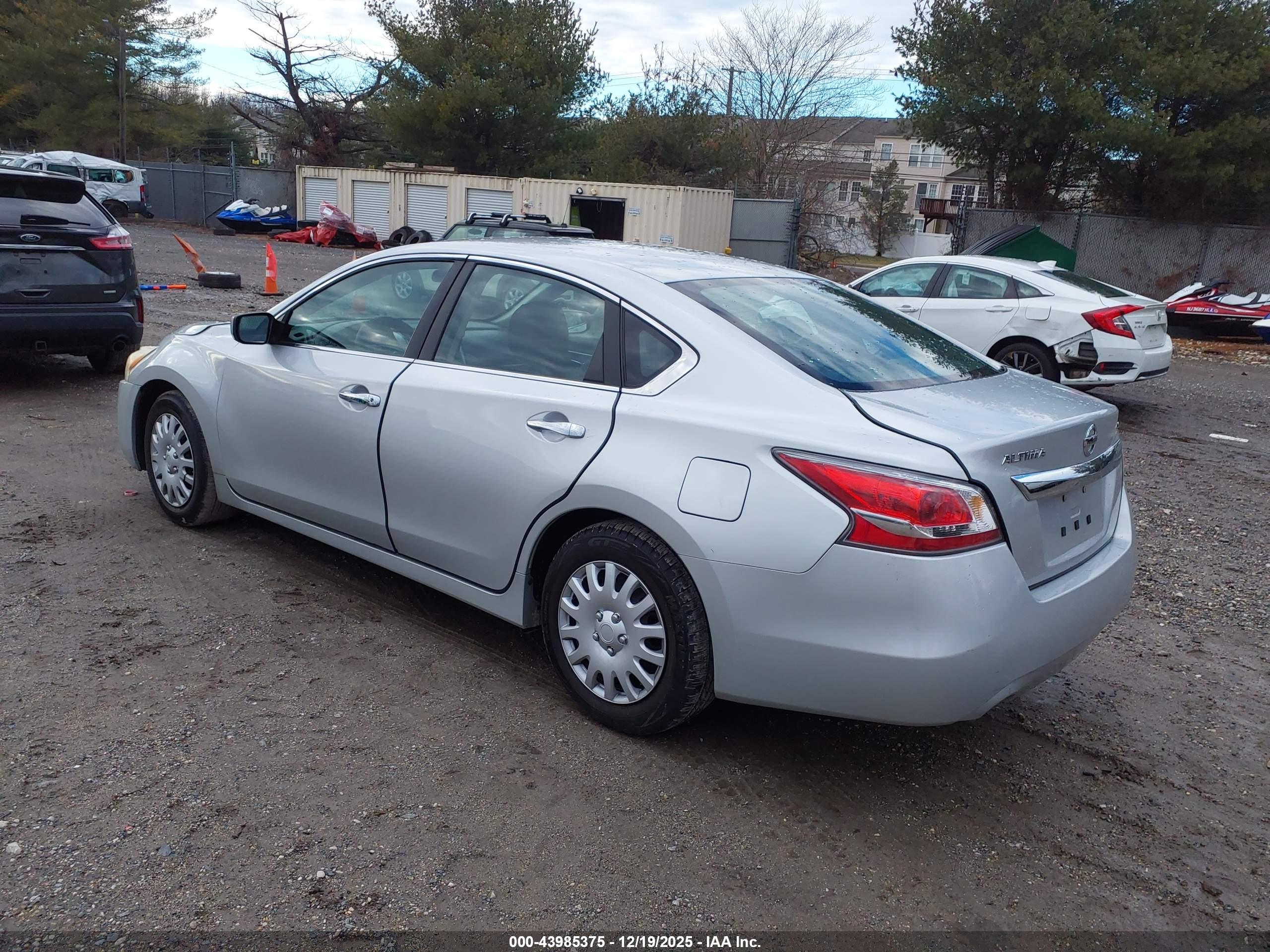 NISSAN ALTIMA image 3