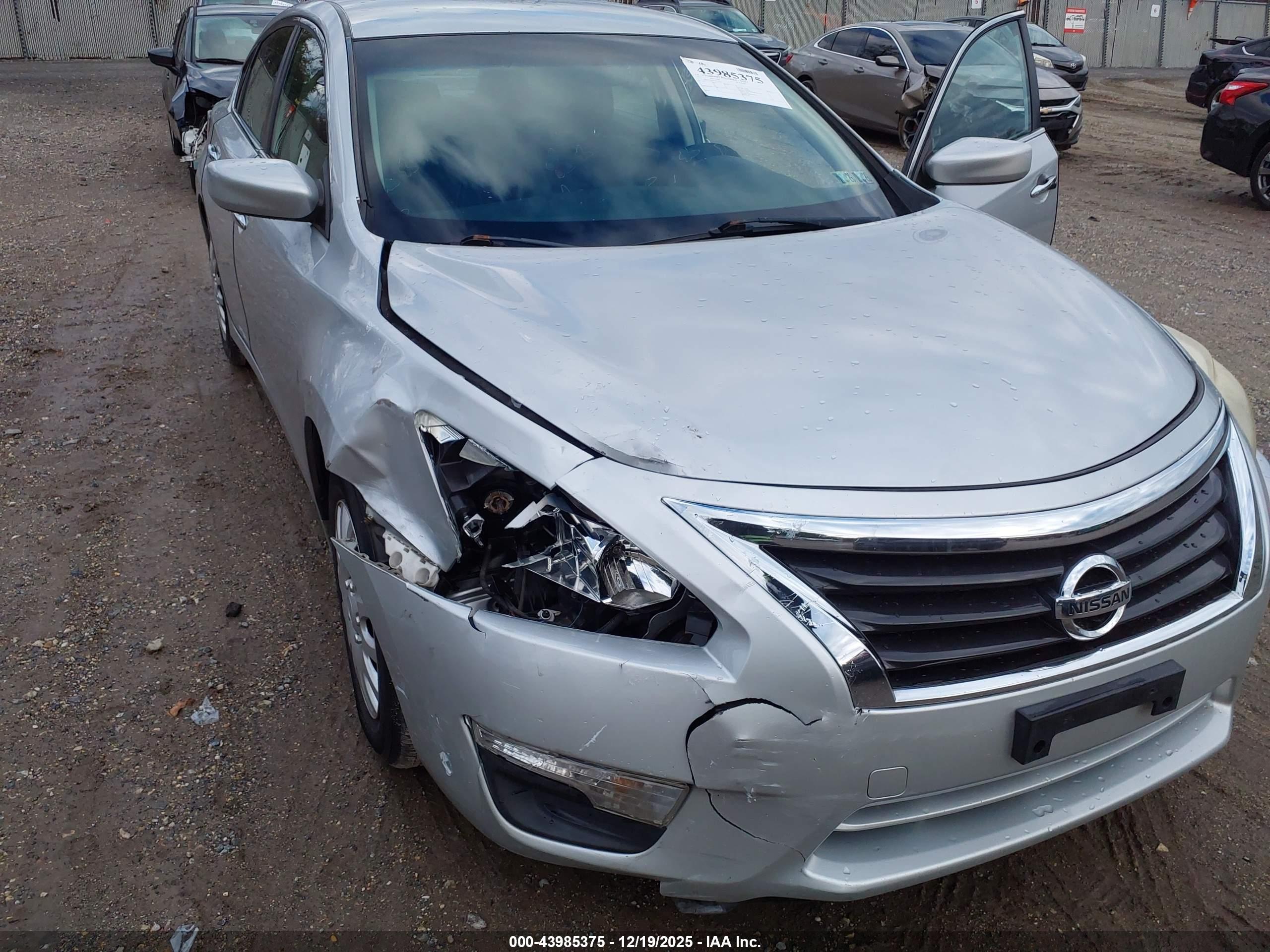 NISSAN ALTIMA image 6
