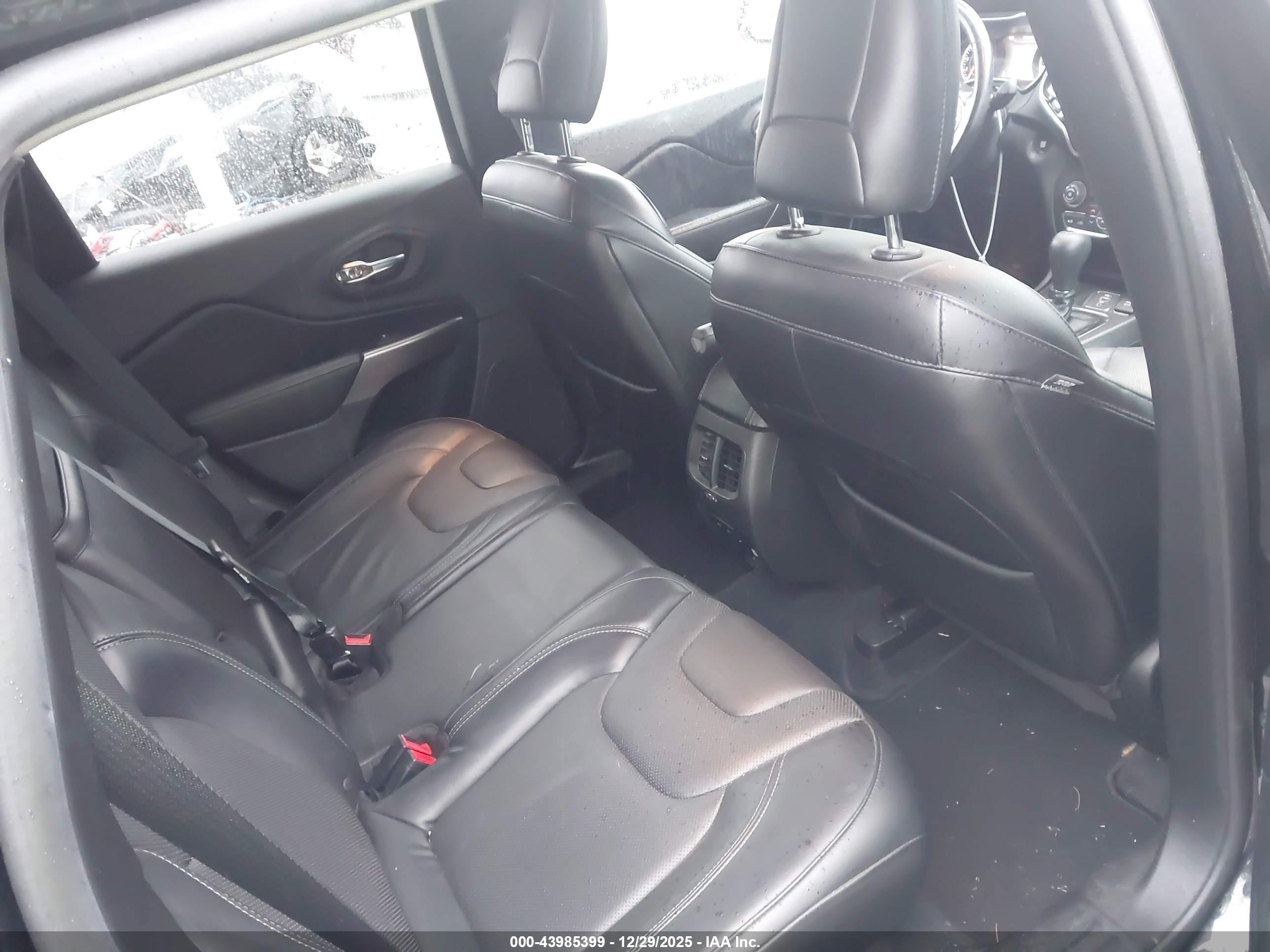 JEEP CHEROKEE image 8
