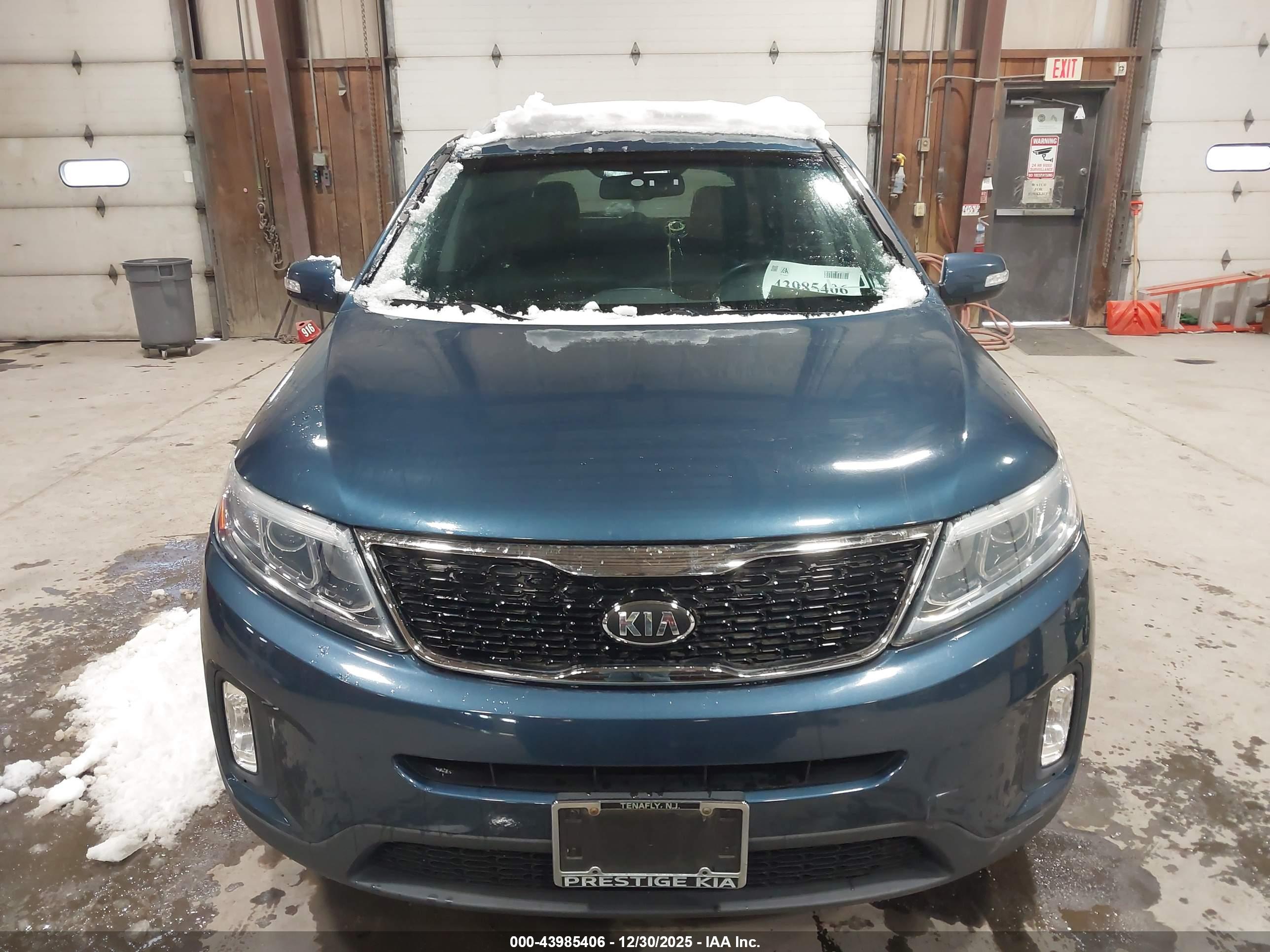 KIA SORENTO image 6