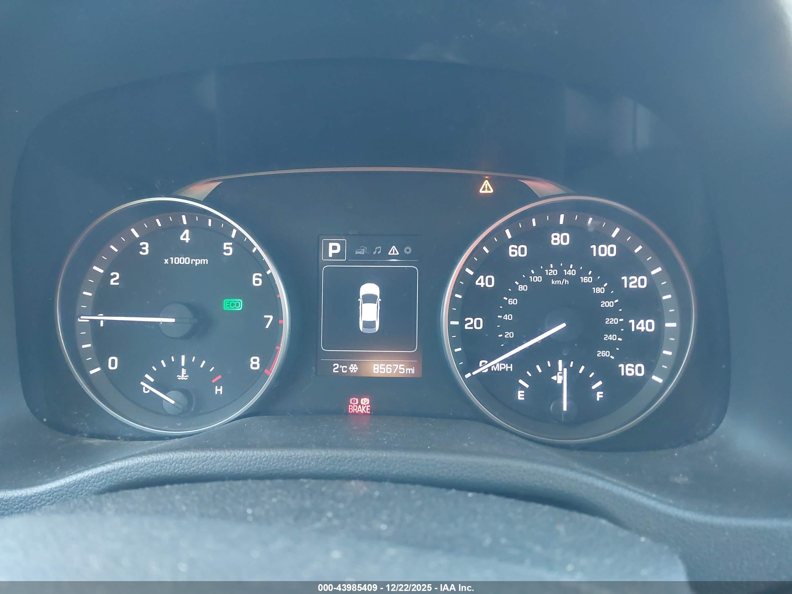 HYUNDAI ELANTRA image 7