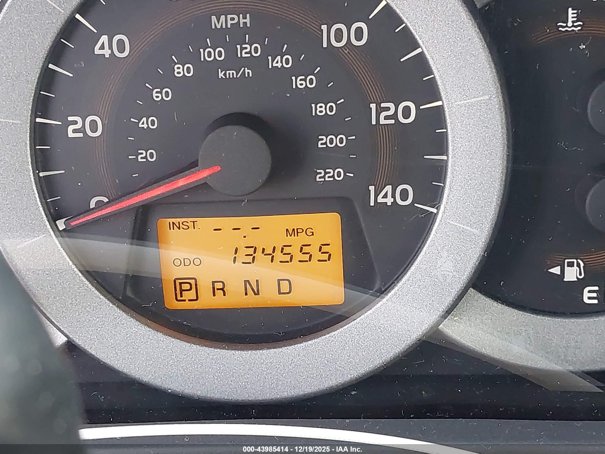 TOYOTA RAV4 image 7