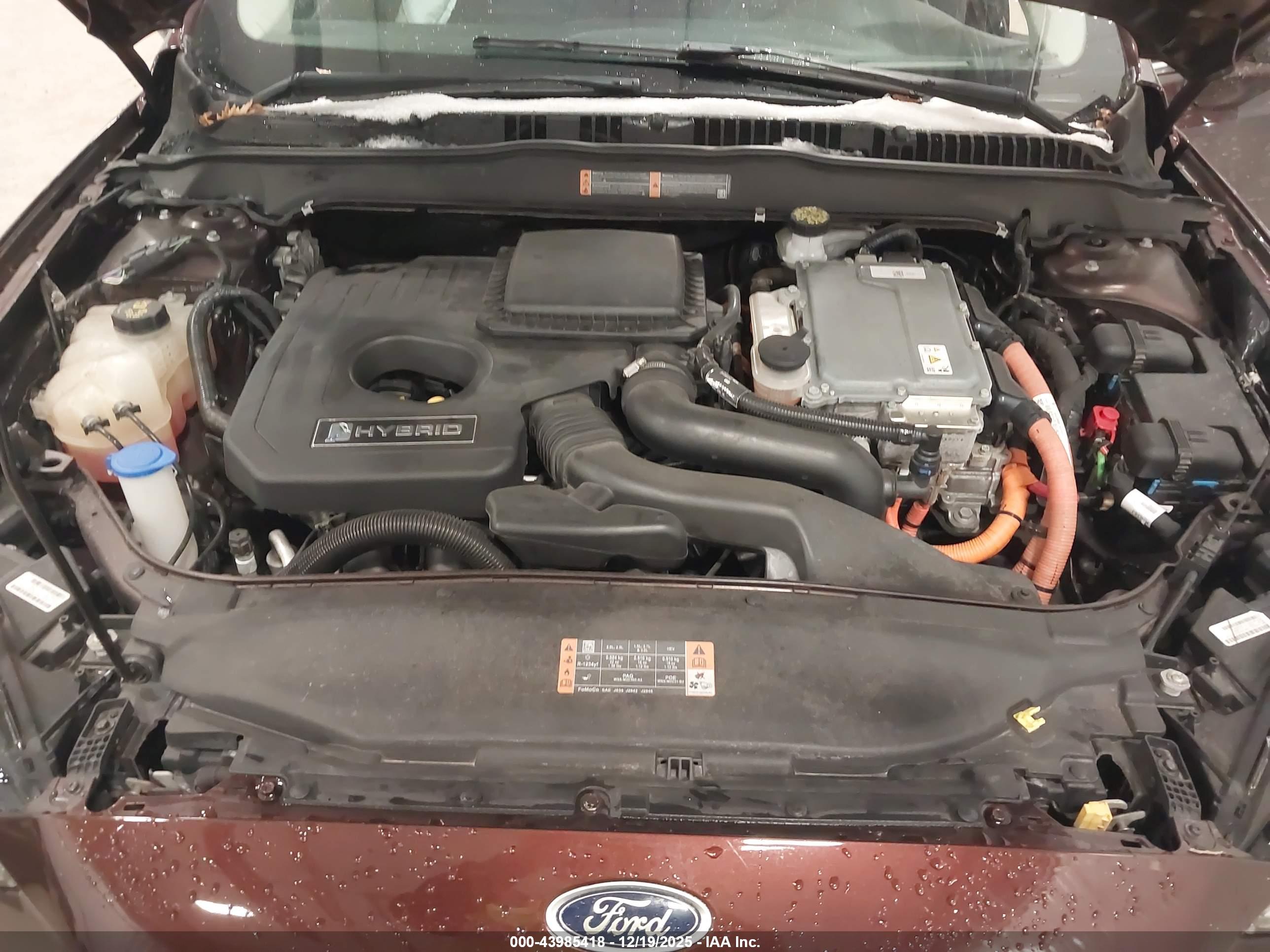 FORD FUSION image 10