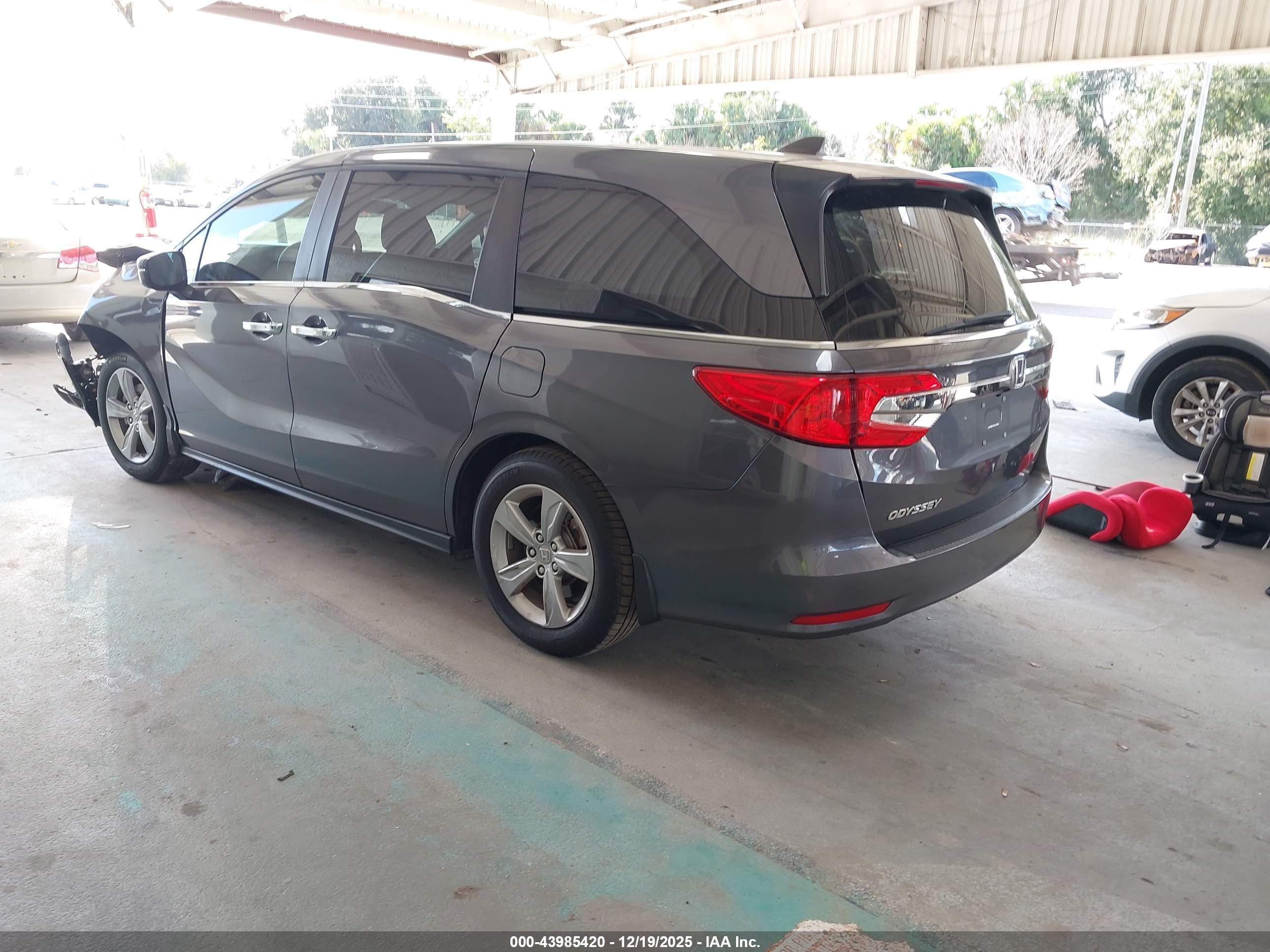 HONDA ODYSSEY image 3