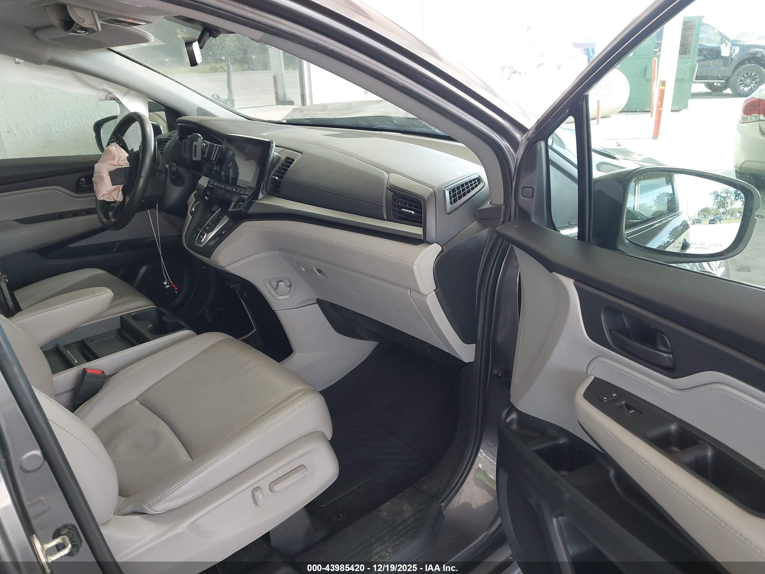 HONDA ODYSSEY image 5
