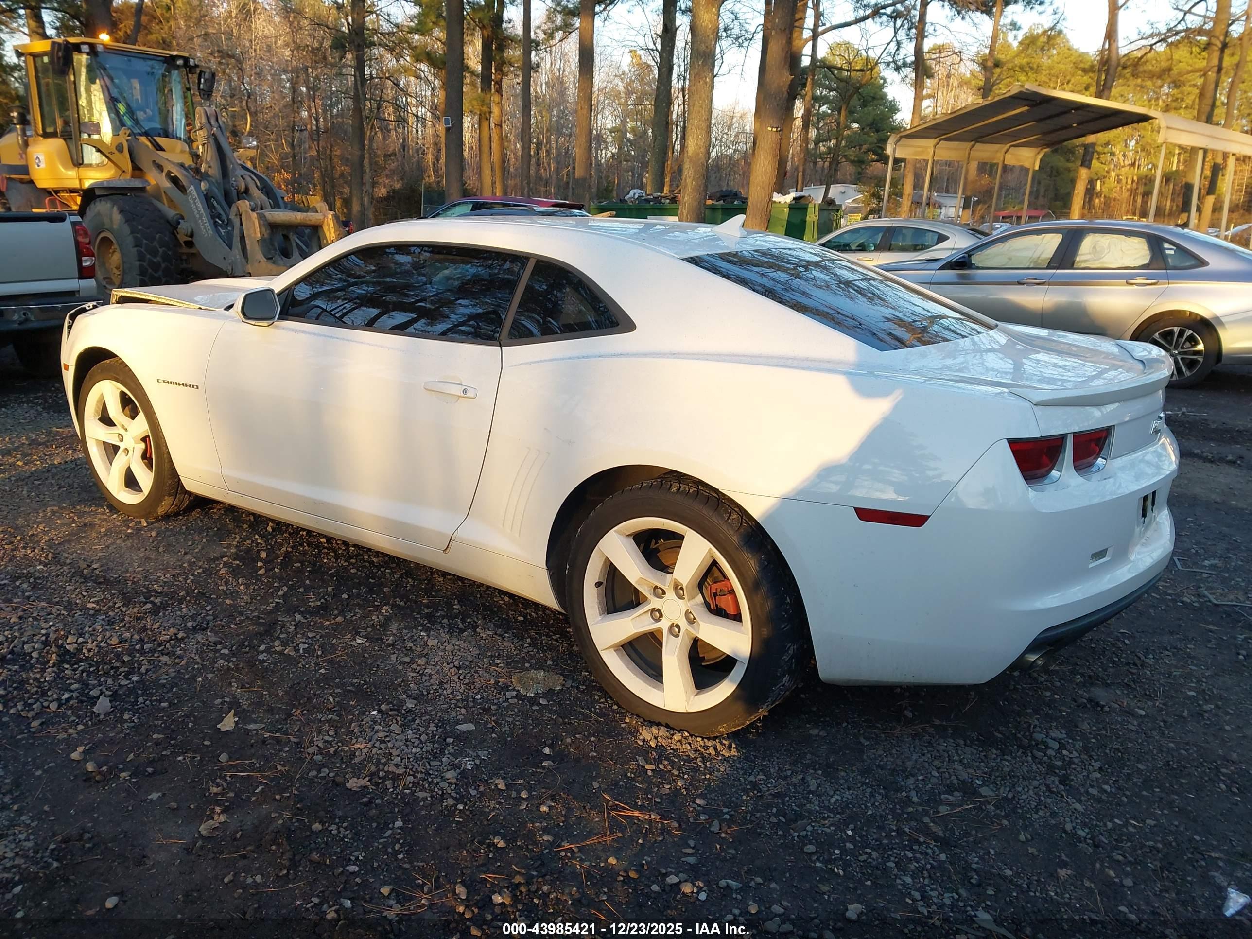 CHEVROLET CAMARO image 3