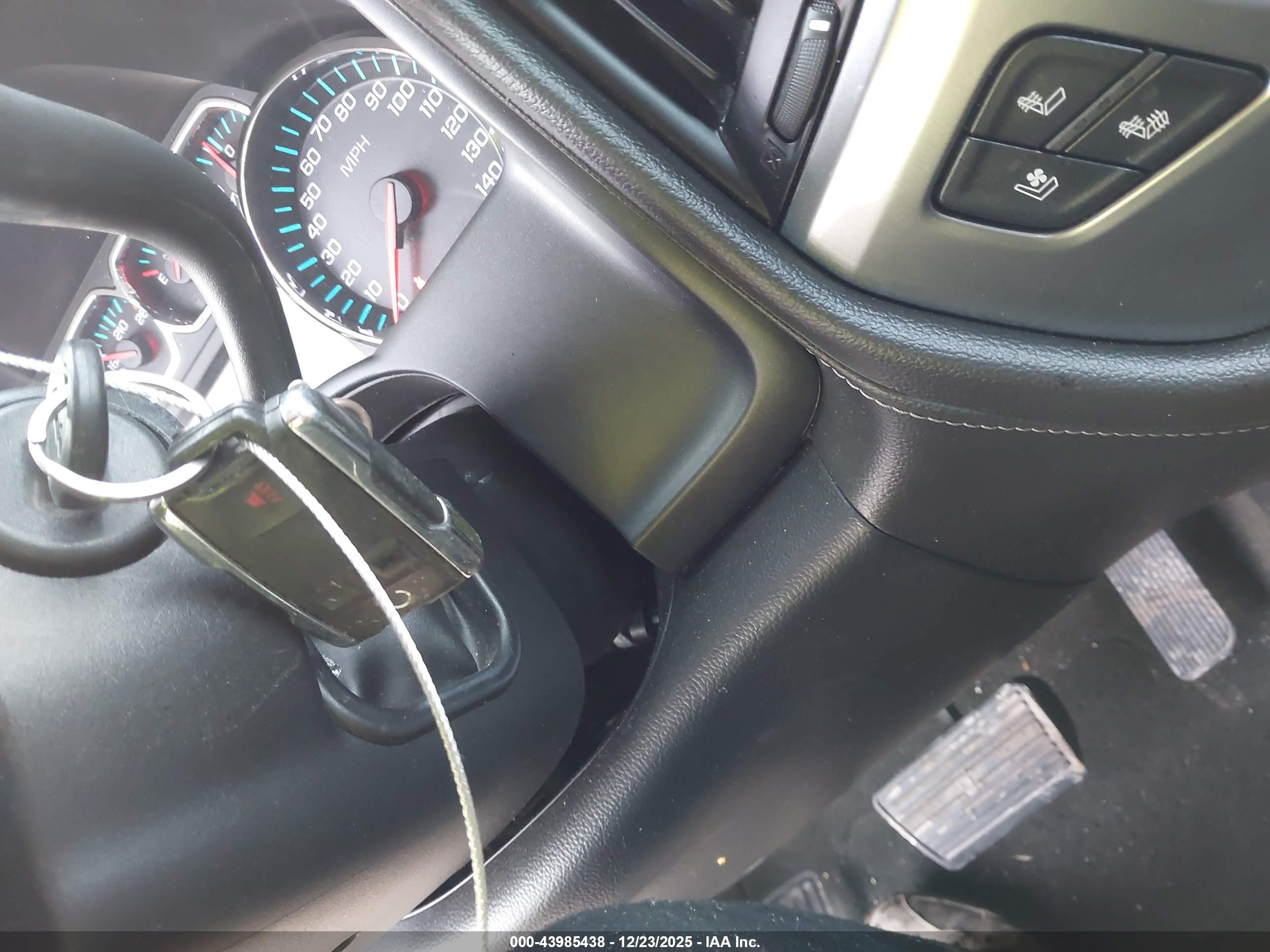 CHEVROLET SILVERADO image 11