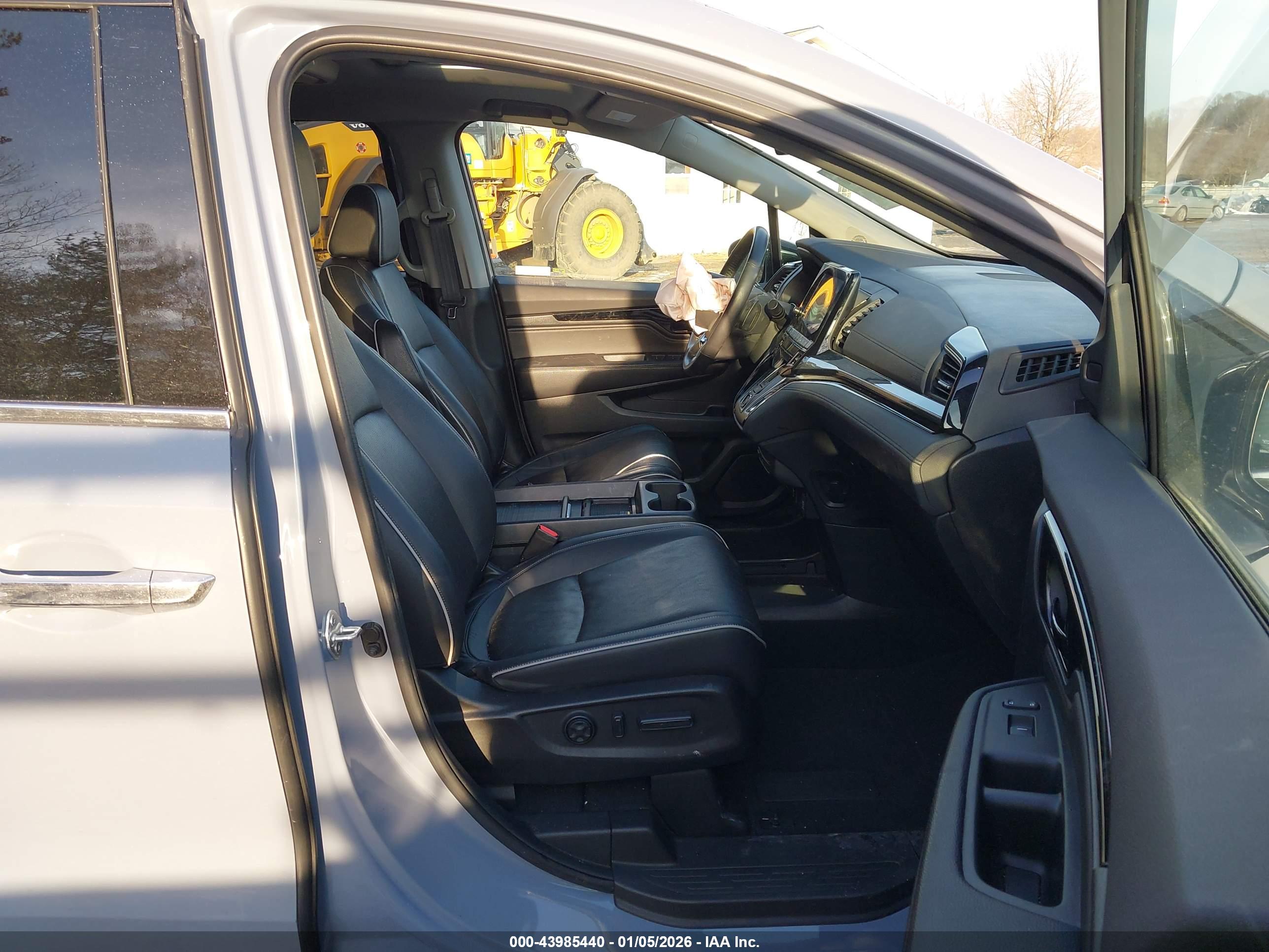 HONDA ODYSSEY image 5