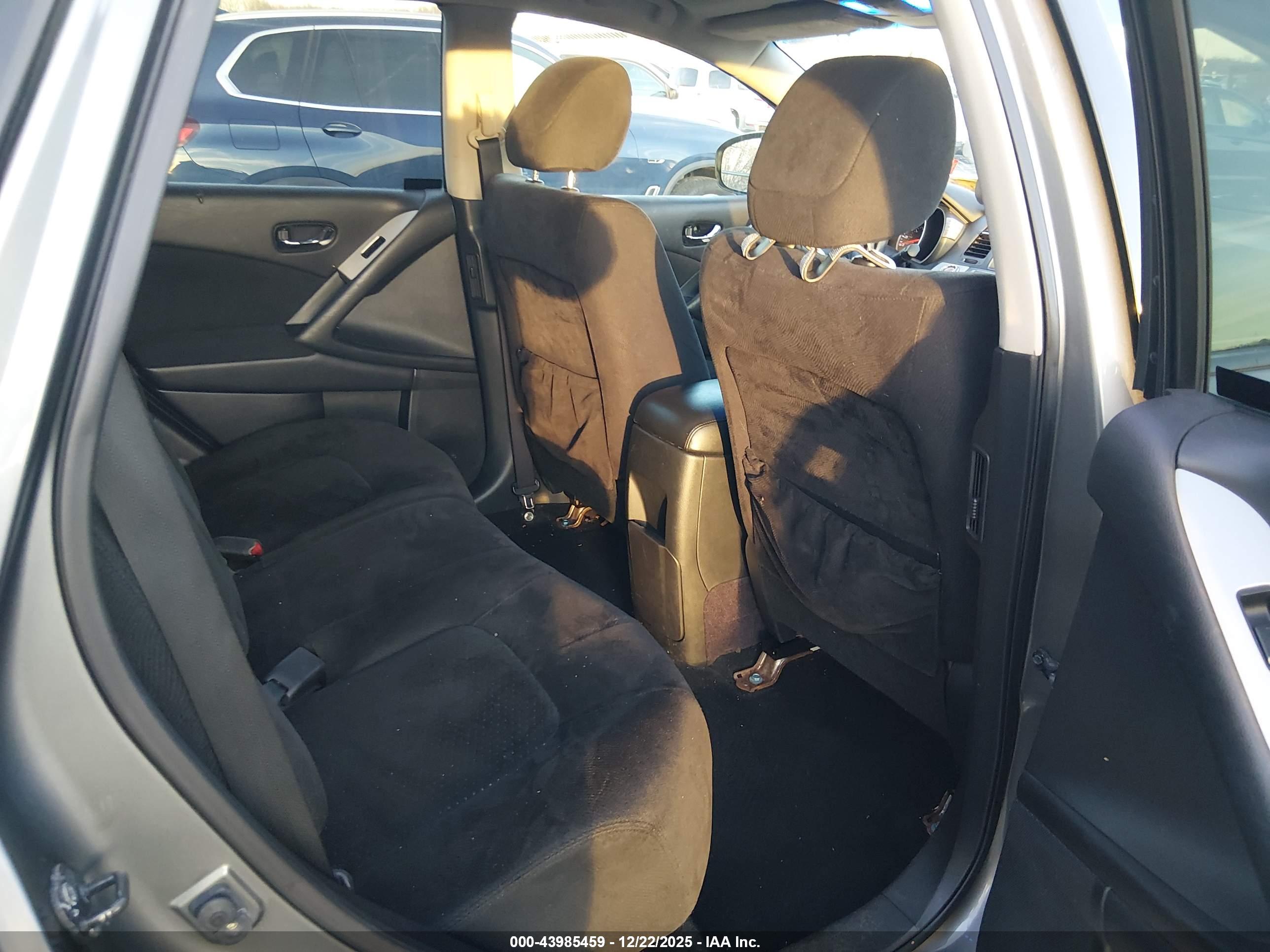 NISSAN MURANO image 8