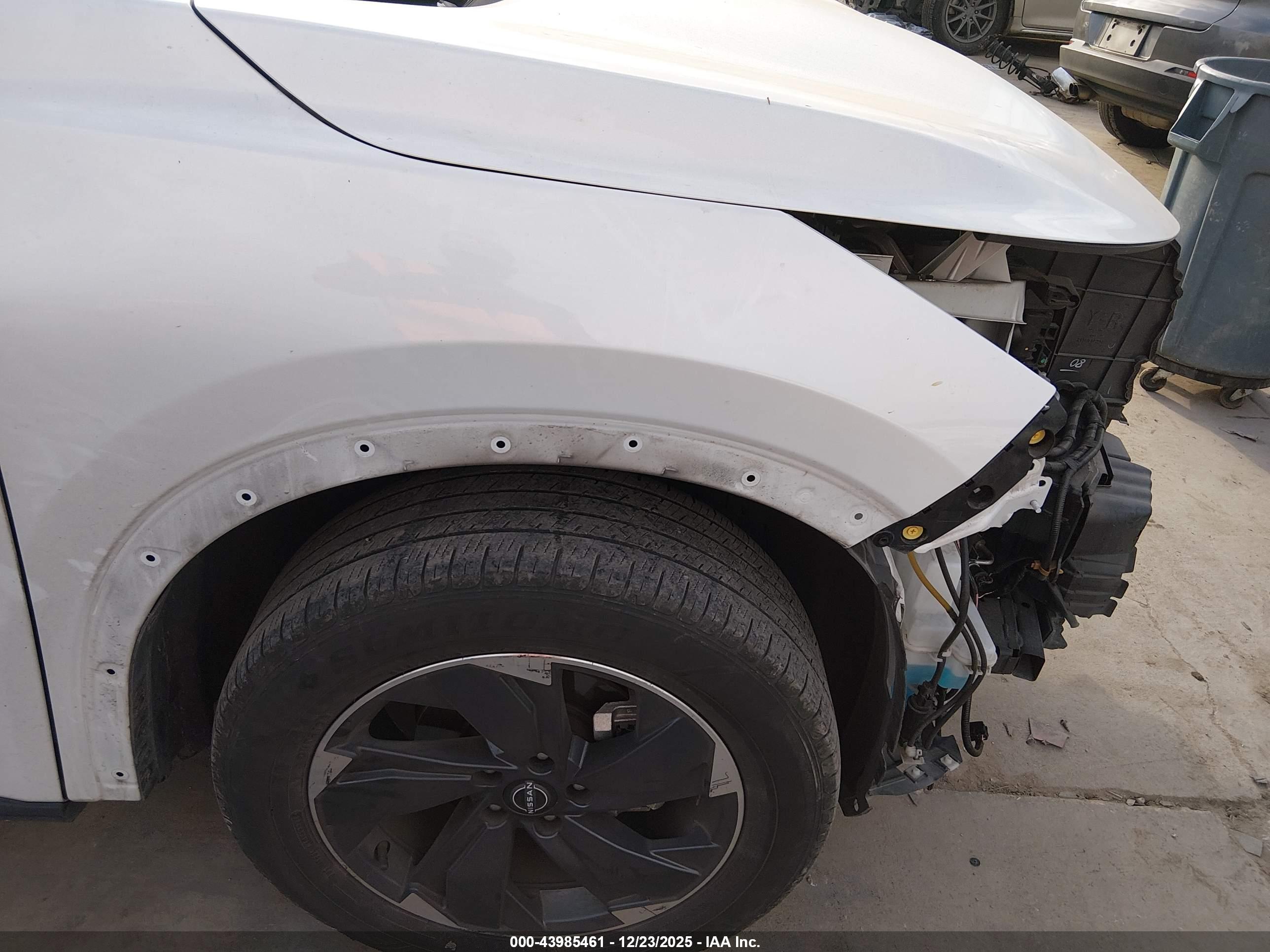 NISSAN ROGUE image 6