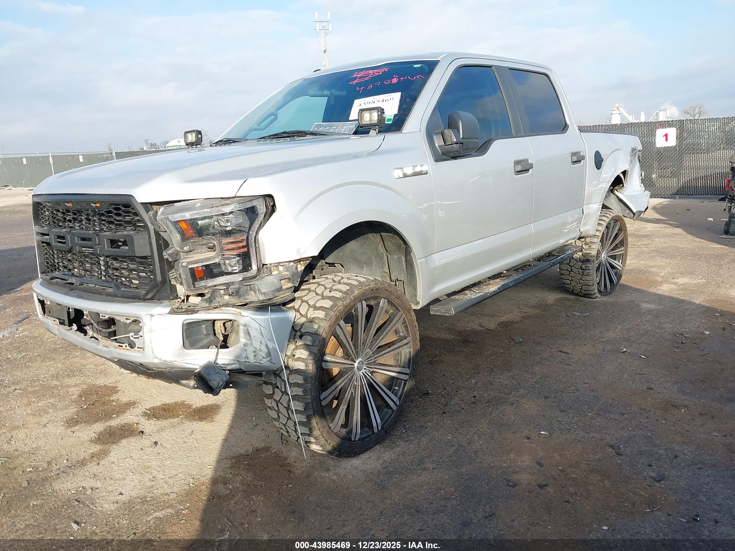 FORD F-150 image 2
