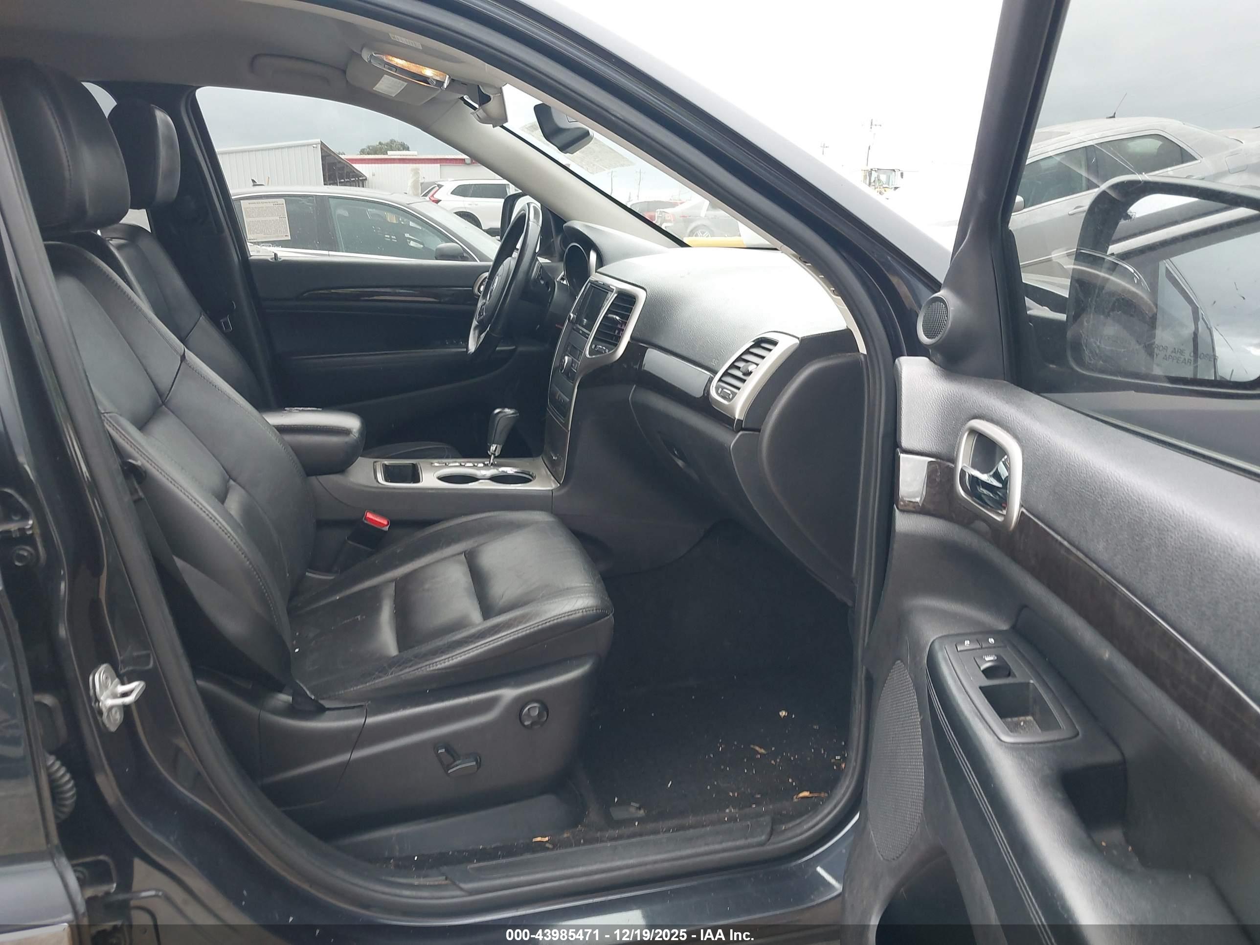 JEEP GRAND image 5
