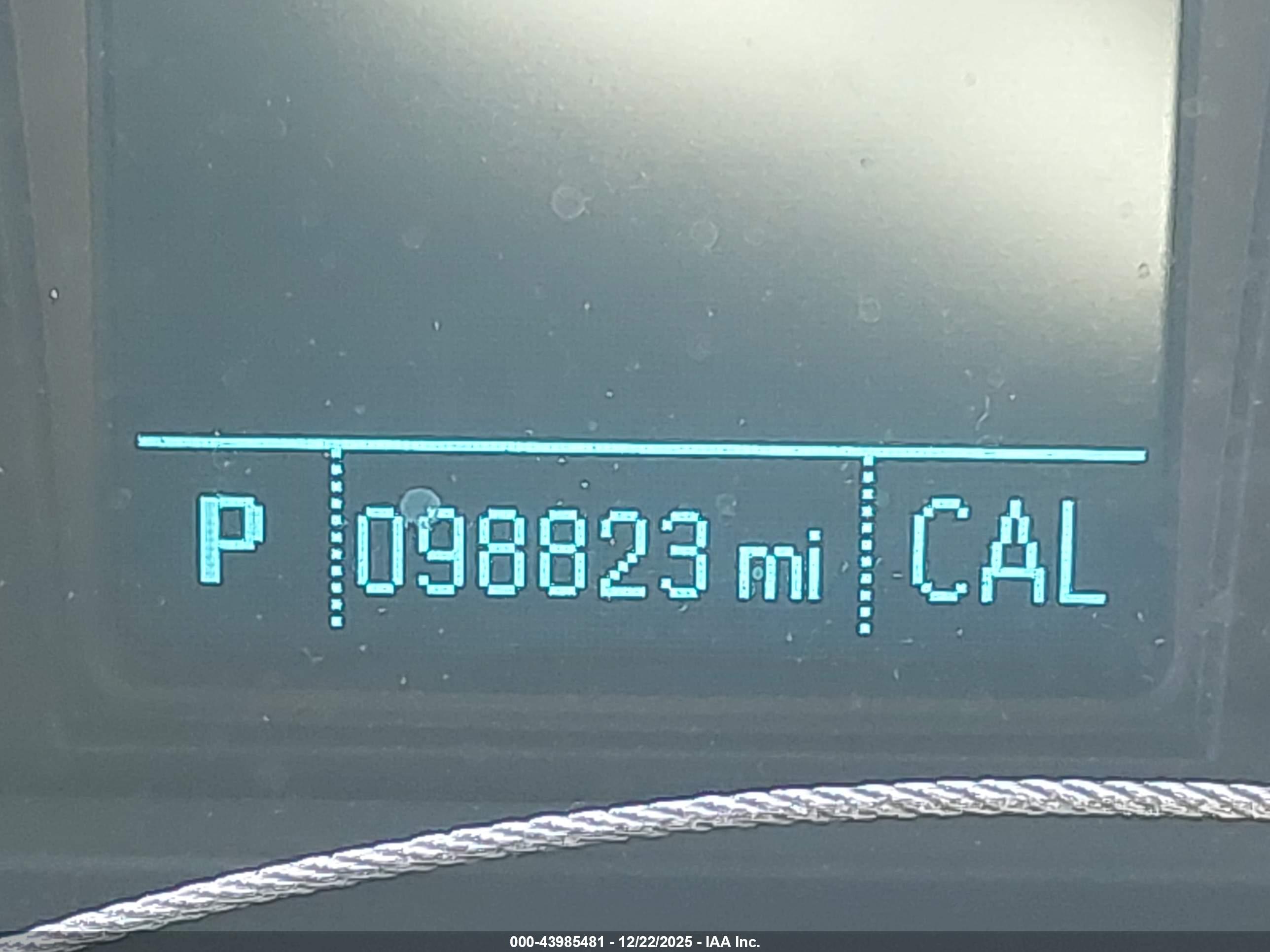 CHEVROLET EQUINOX image 7