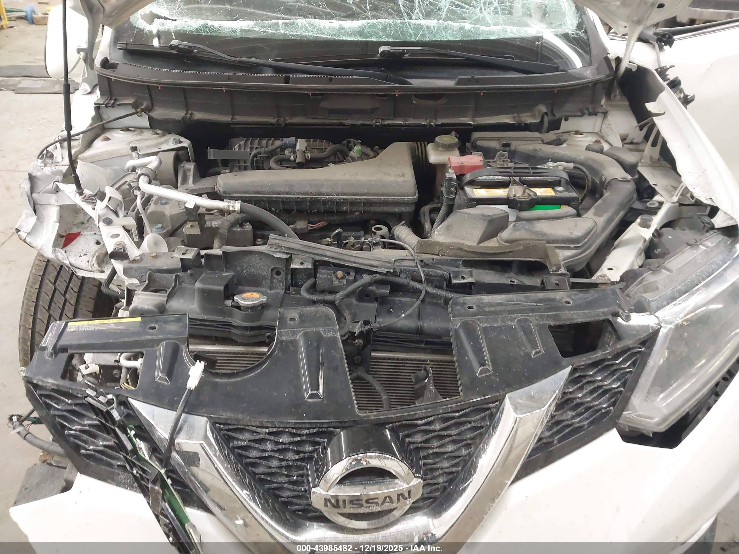 NISSAN ROGUE image 10
