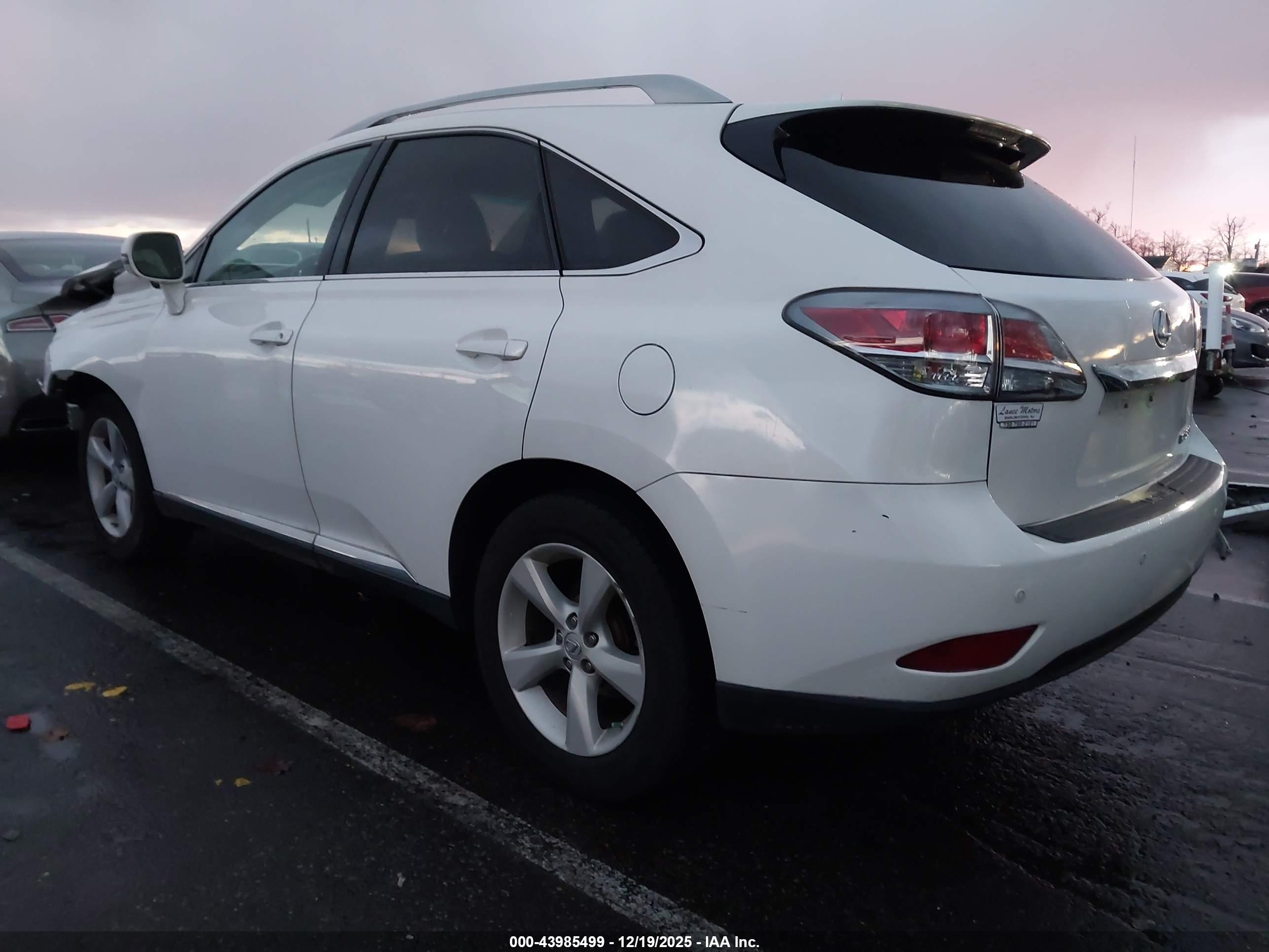 LEXUS RX image 3
