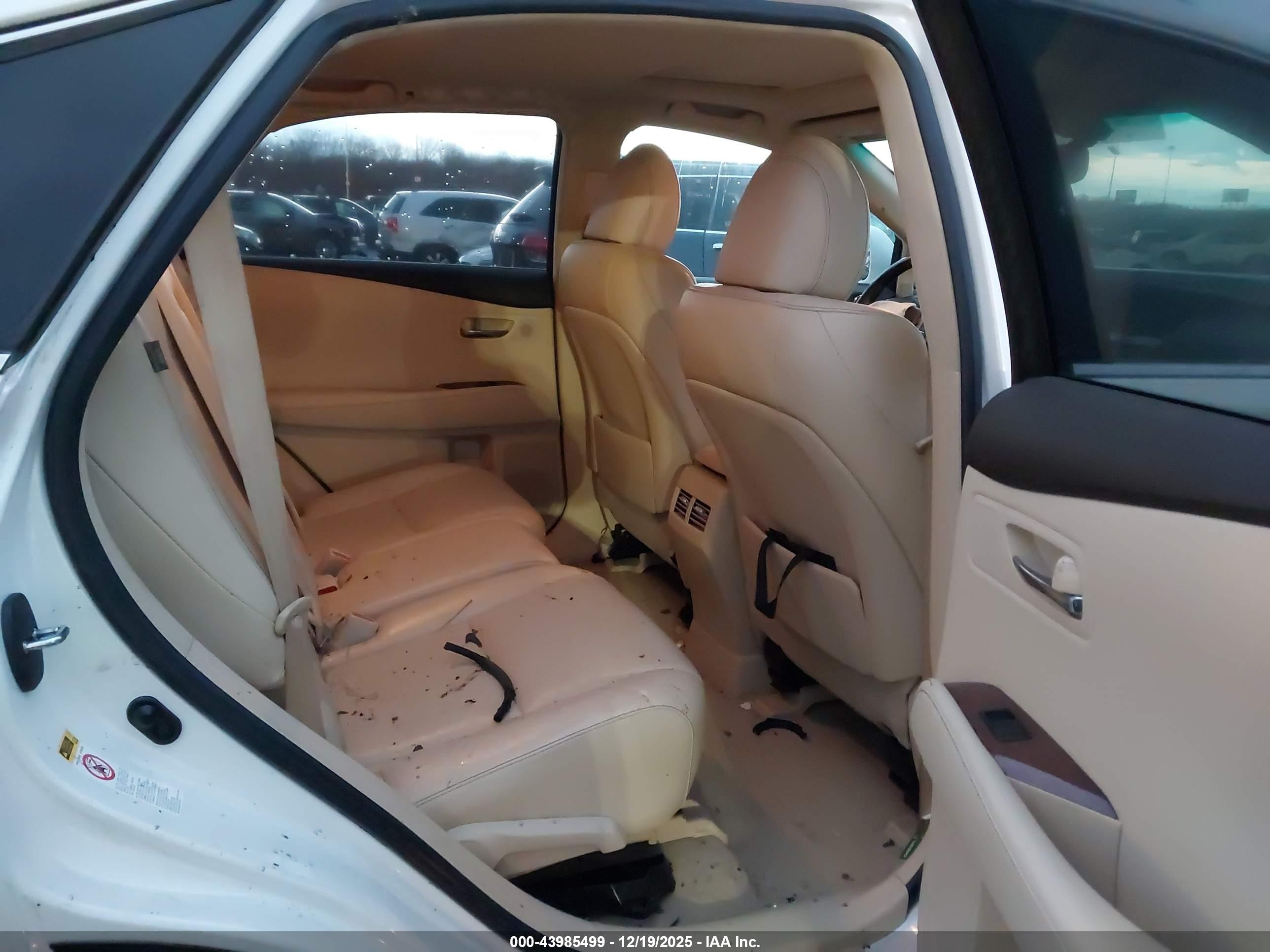 LEXUS RX image 8