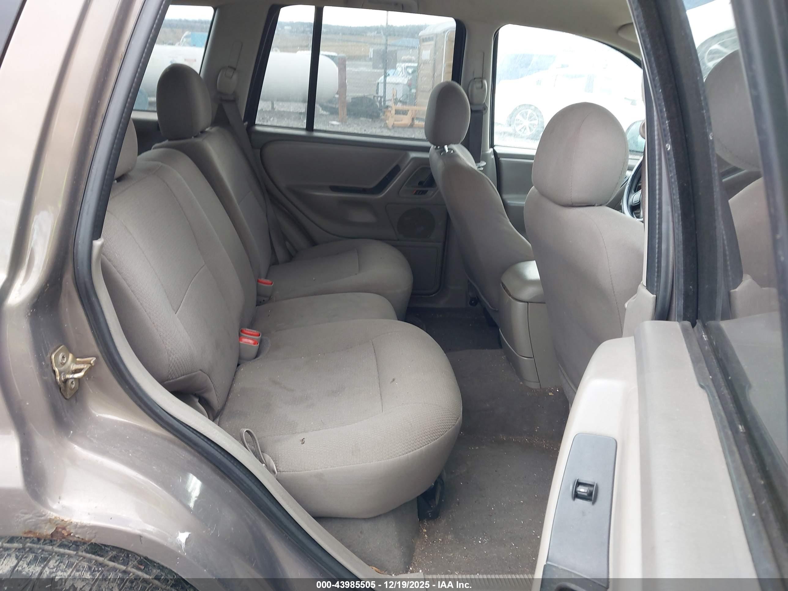 JEEP GRAND image 8
