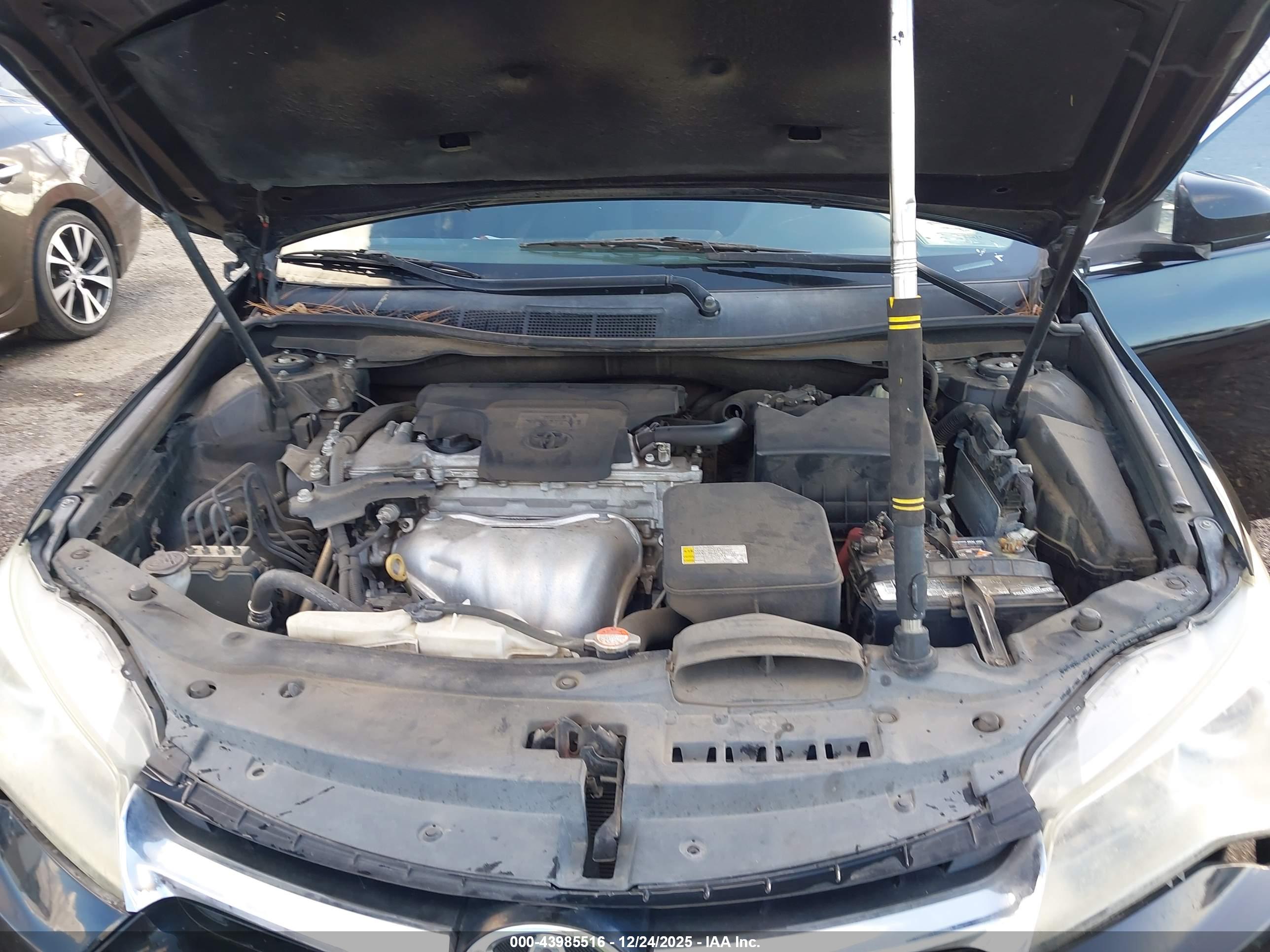 TOYOTA CAMRY image 10