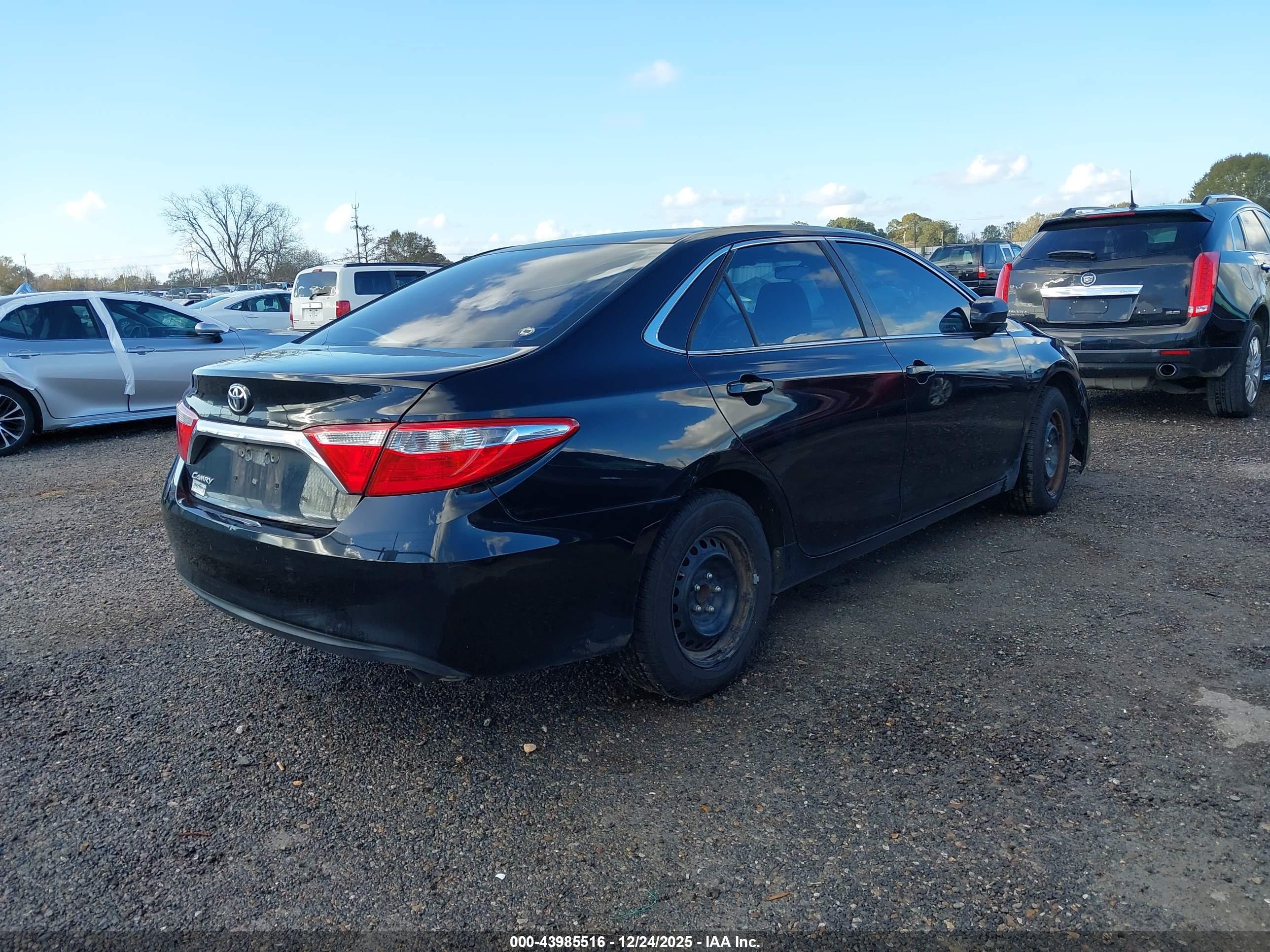 TOYOTA CAMRY image 4