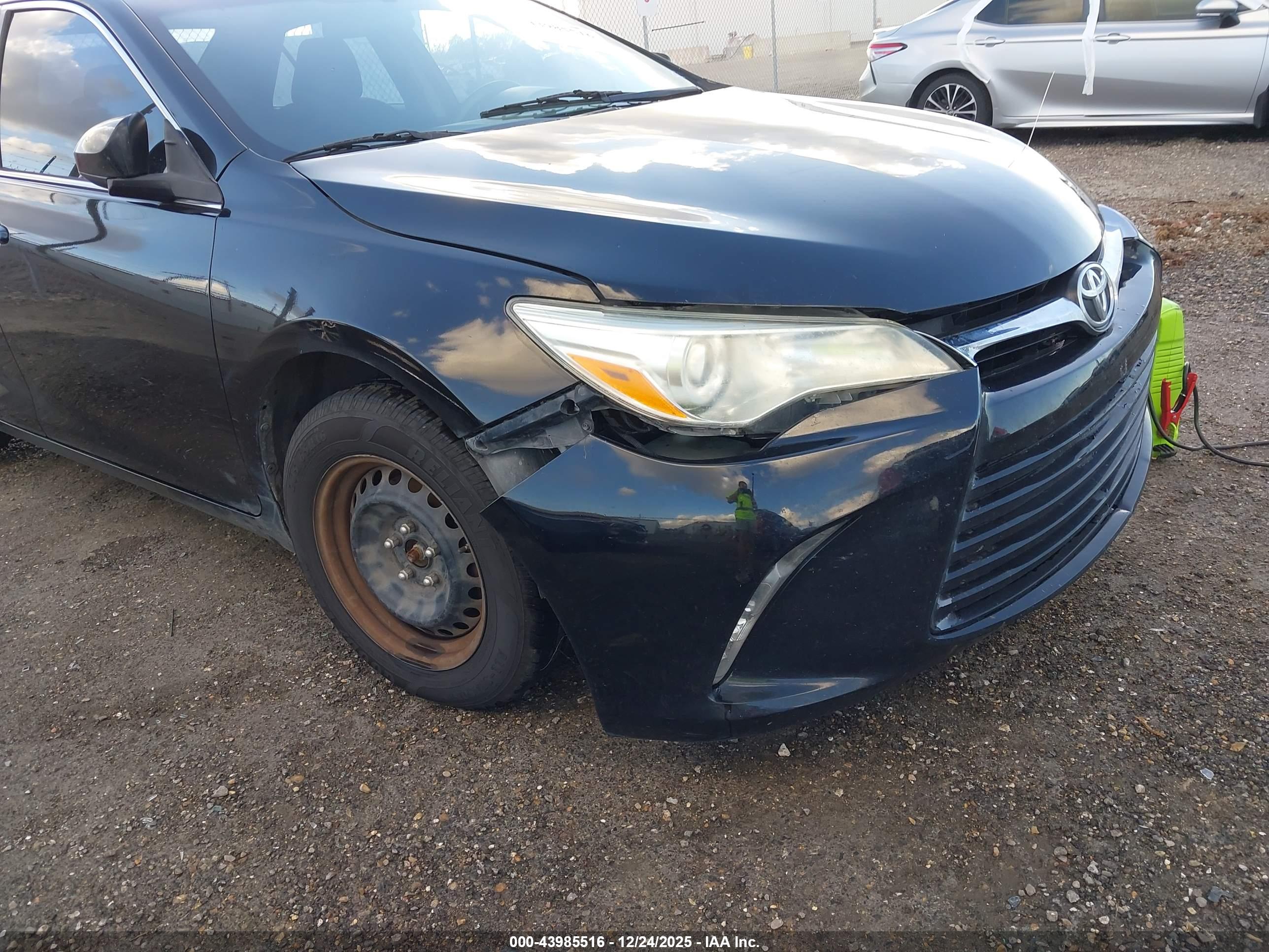 TOYOTA CAMRY image 6