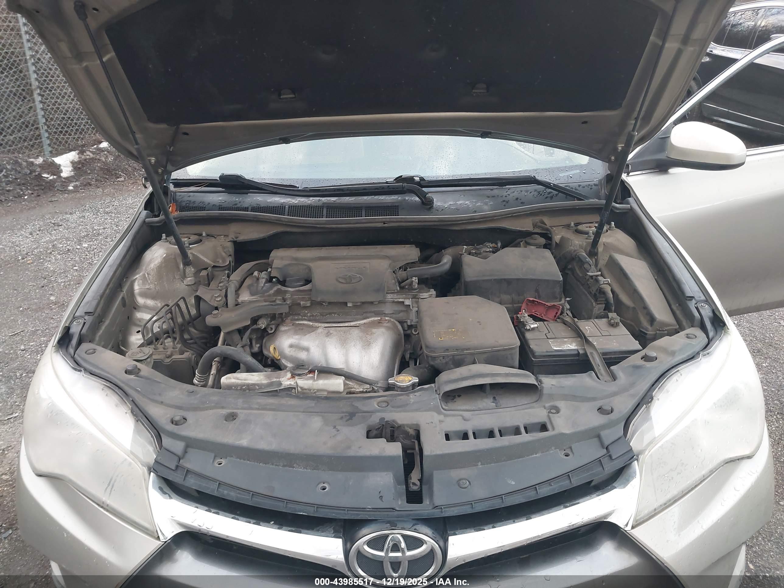 TOYOTA CAMRY image 10
