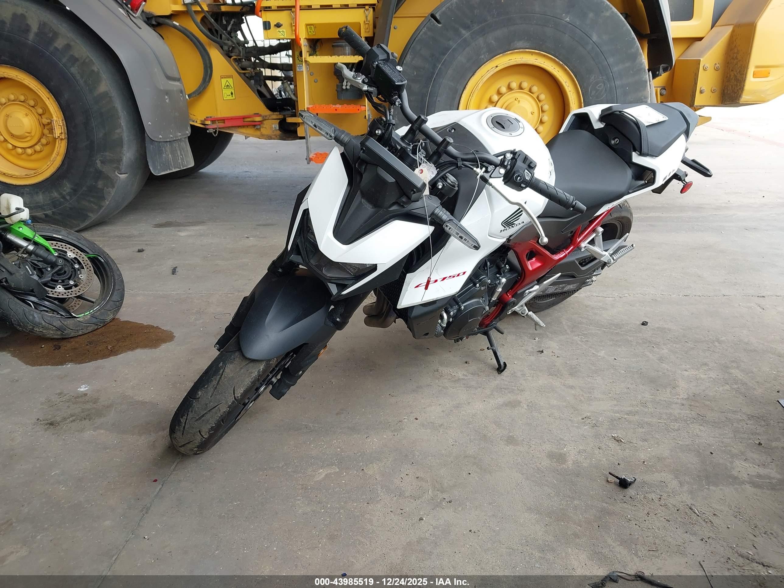 HONDA CB750 image 2
