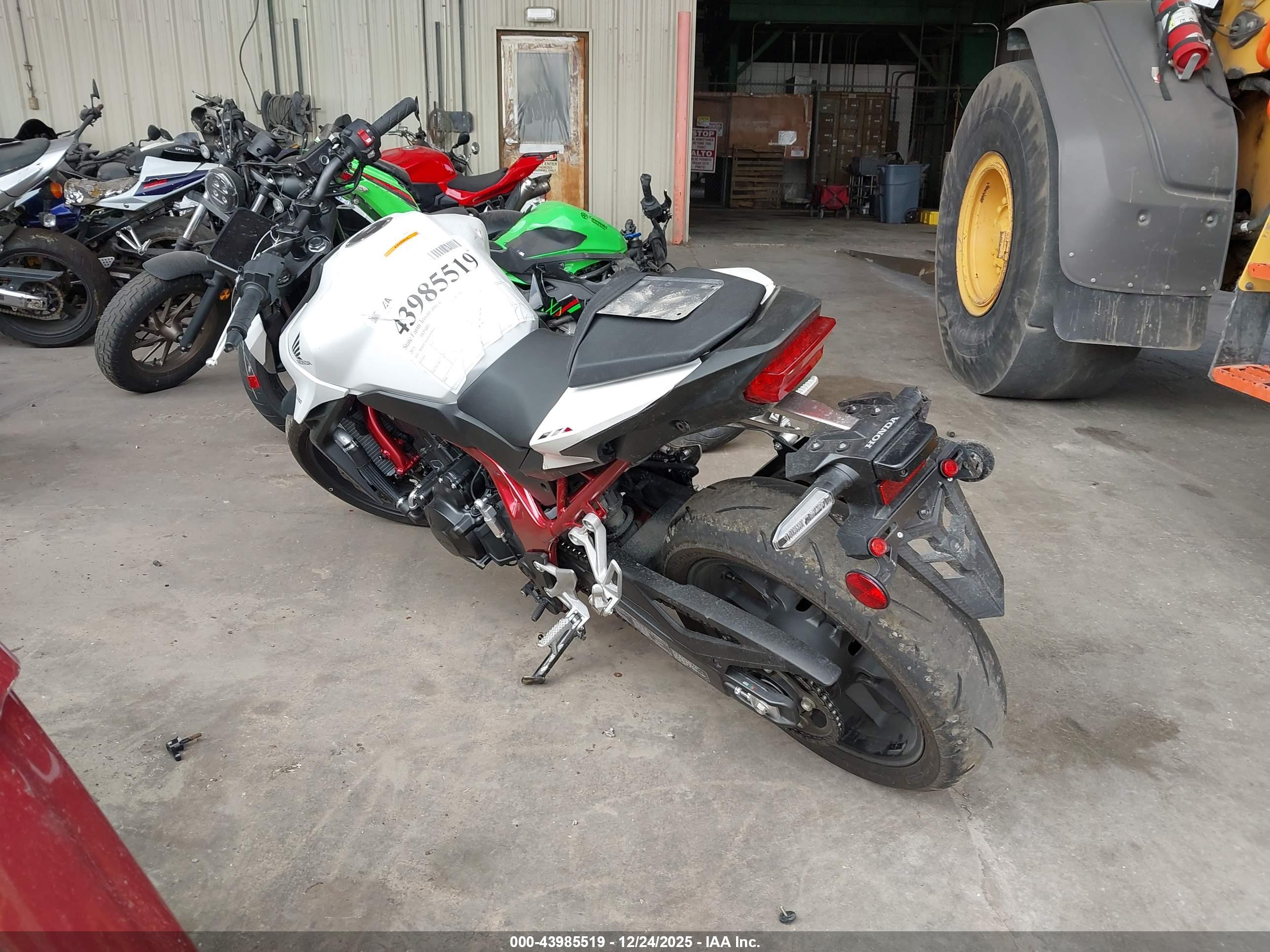 HONDA CB750 image 3