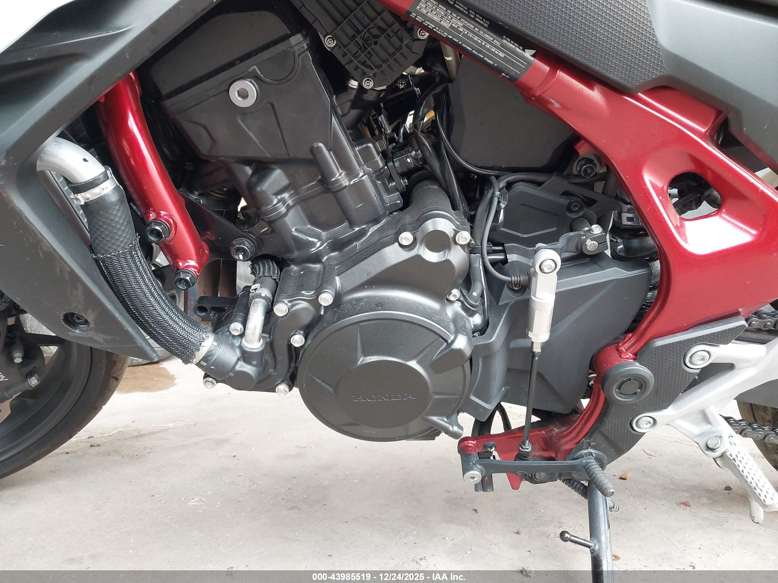 HONDA CB750 image 9