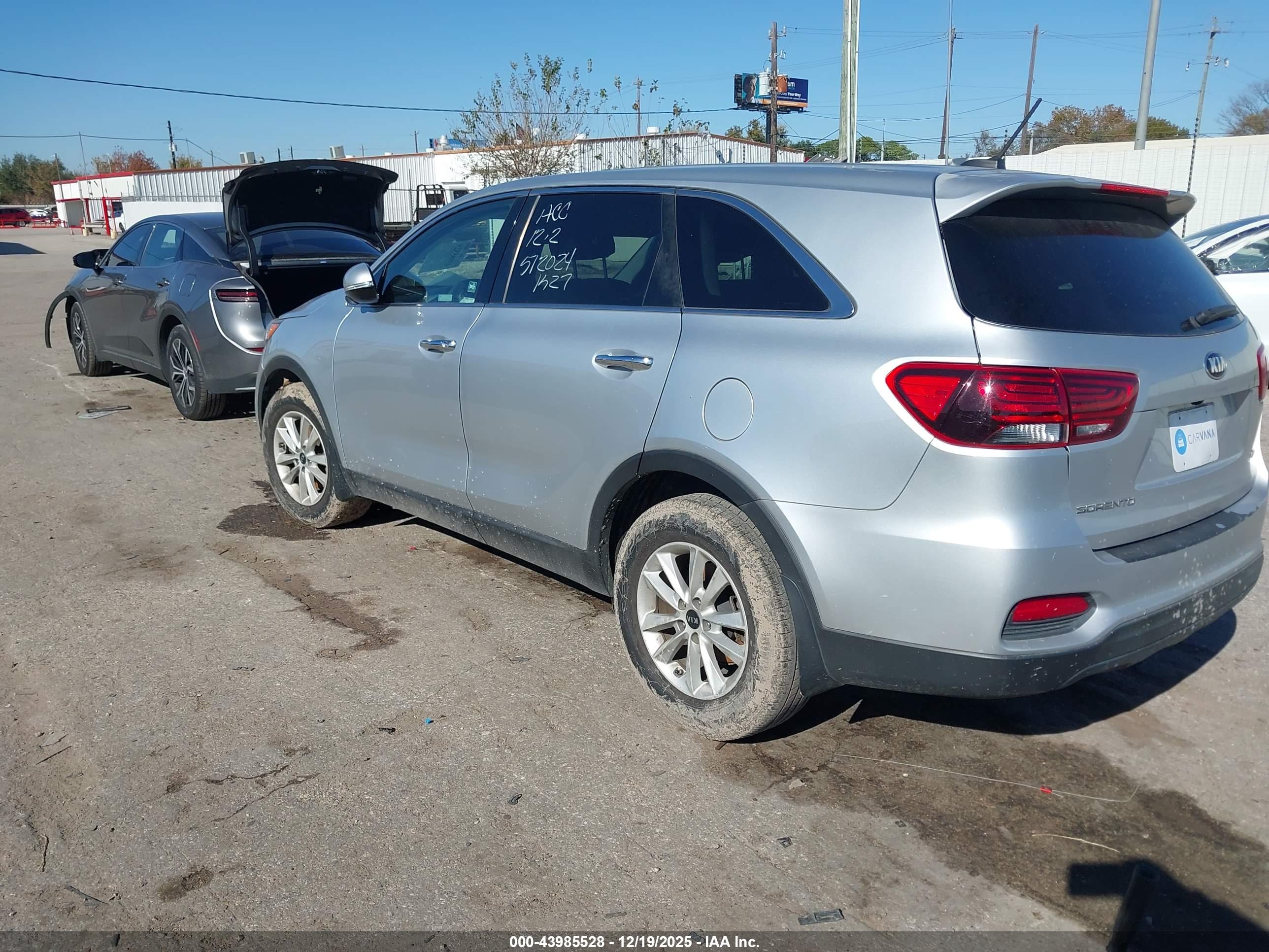 KIA SORENTO image 3