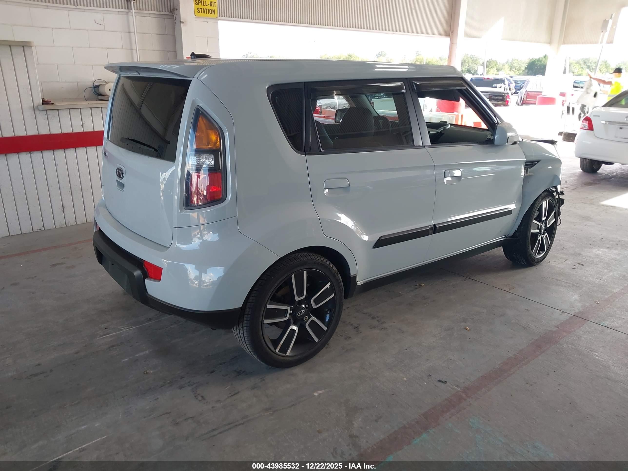 KIA SOUL image 4