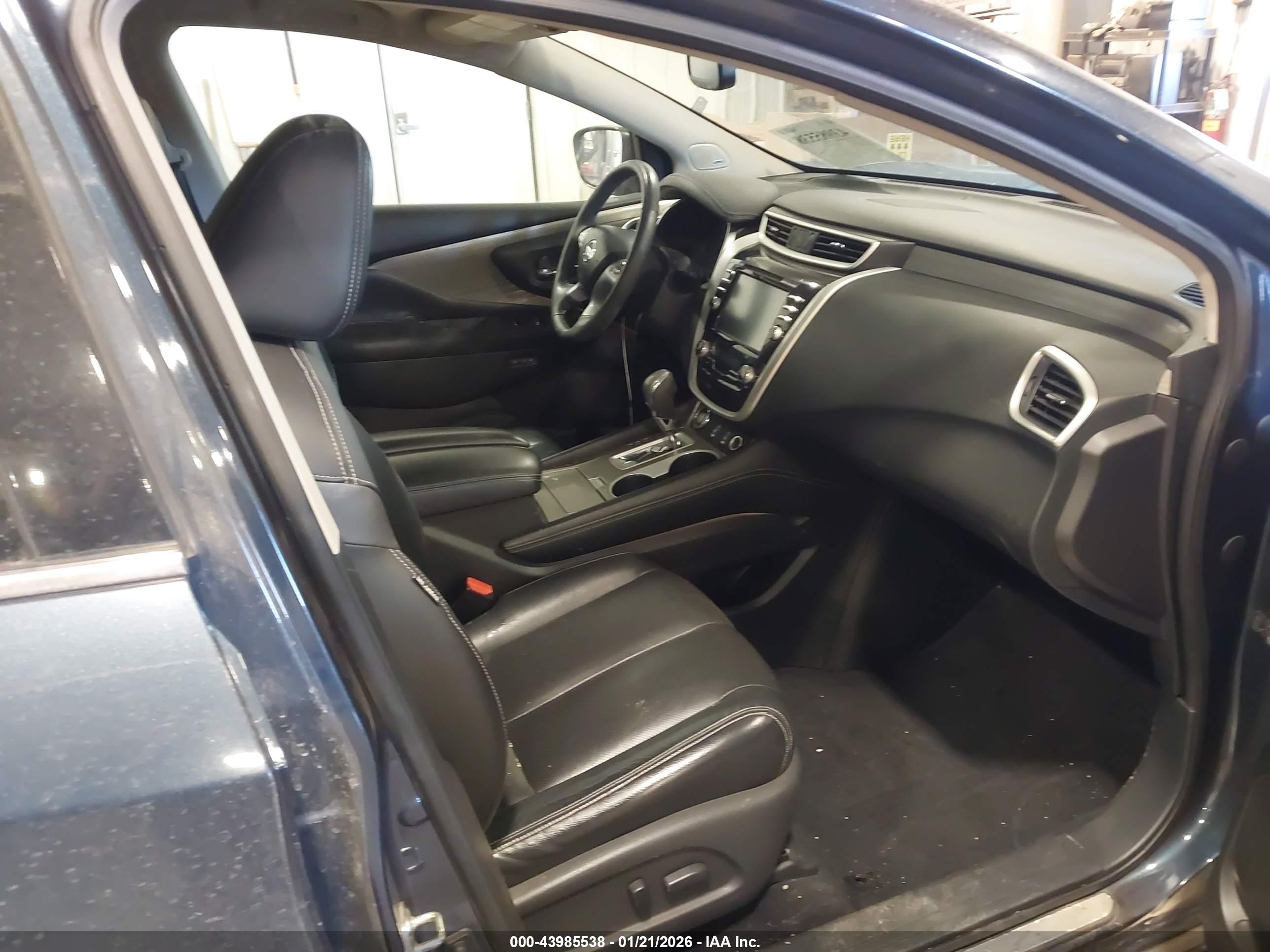 NISSAN MURANO image 5