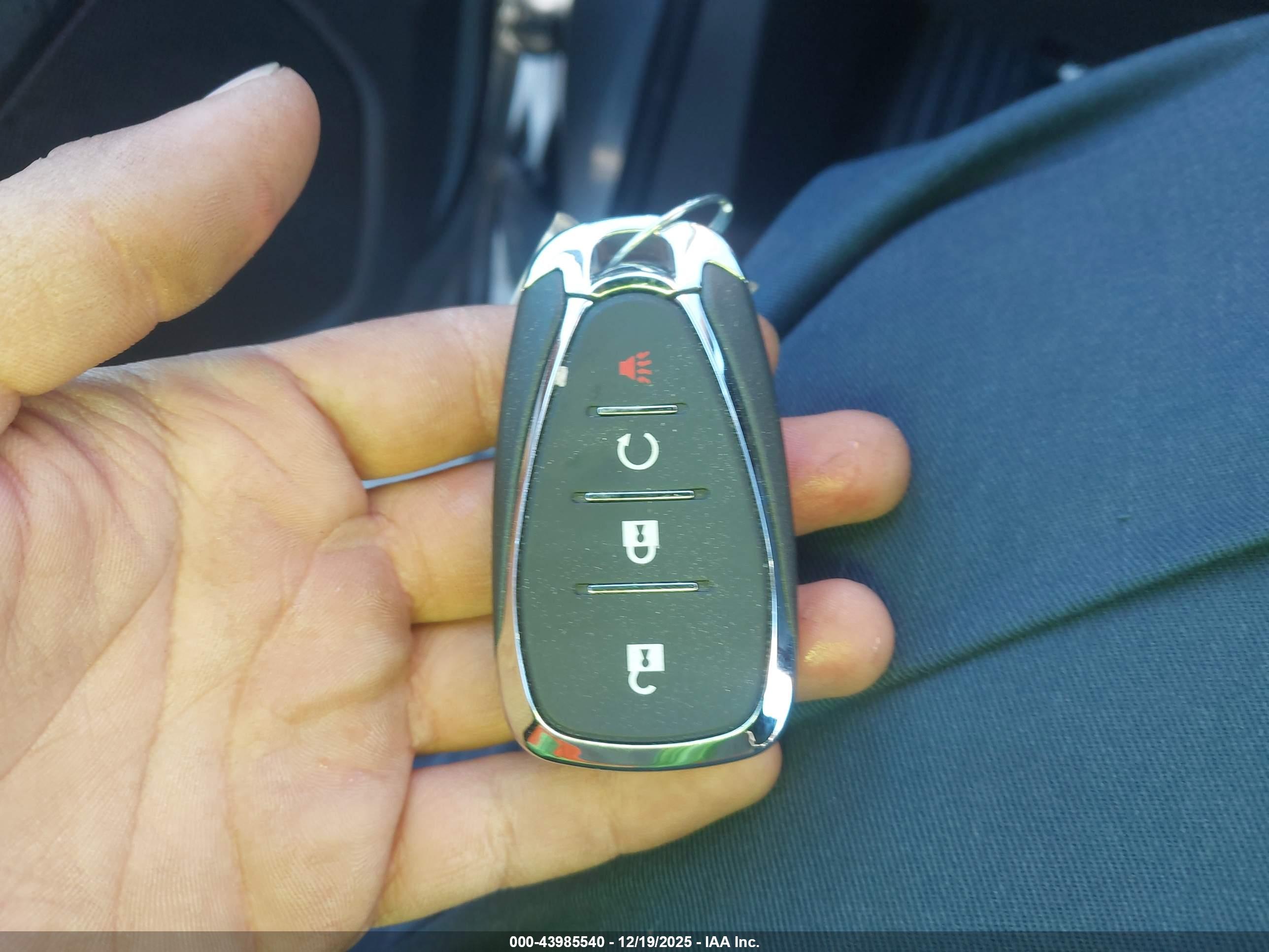 CHEVROLET EQUINOX image 11