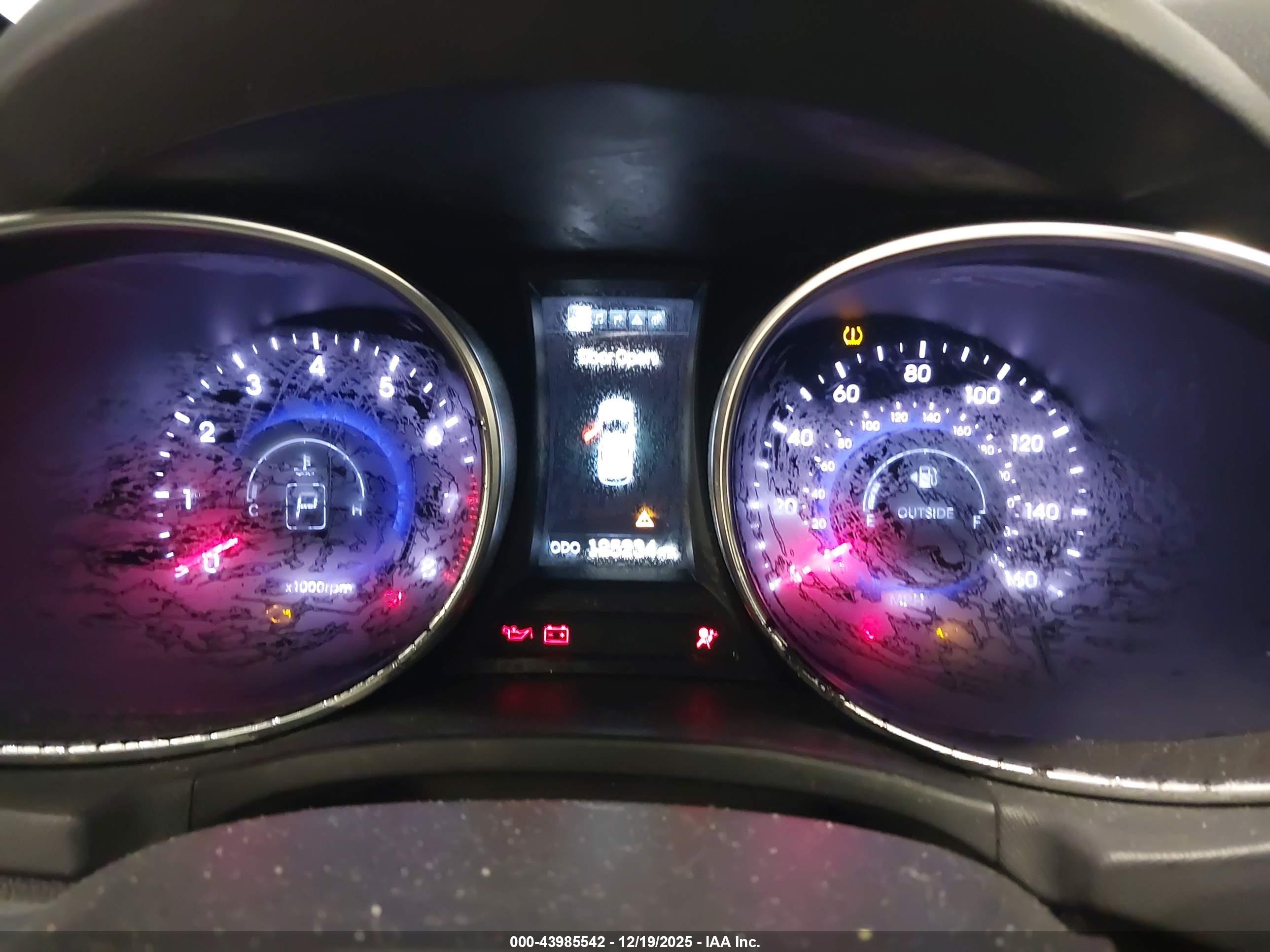 HYUNDAI SANTA image 7