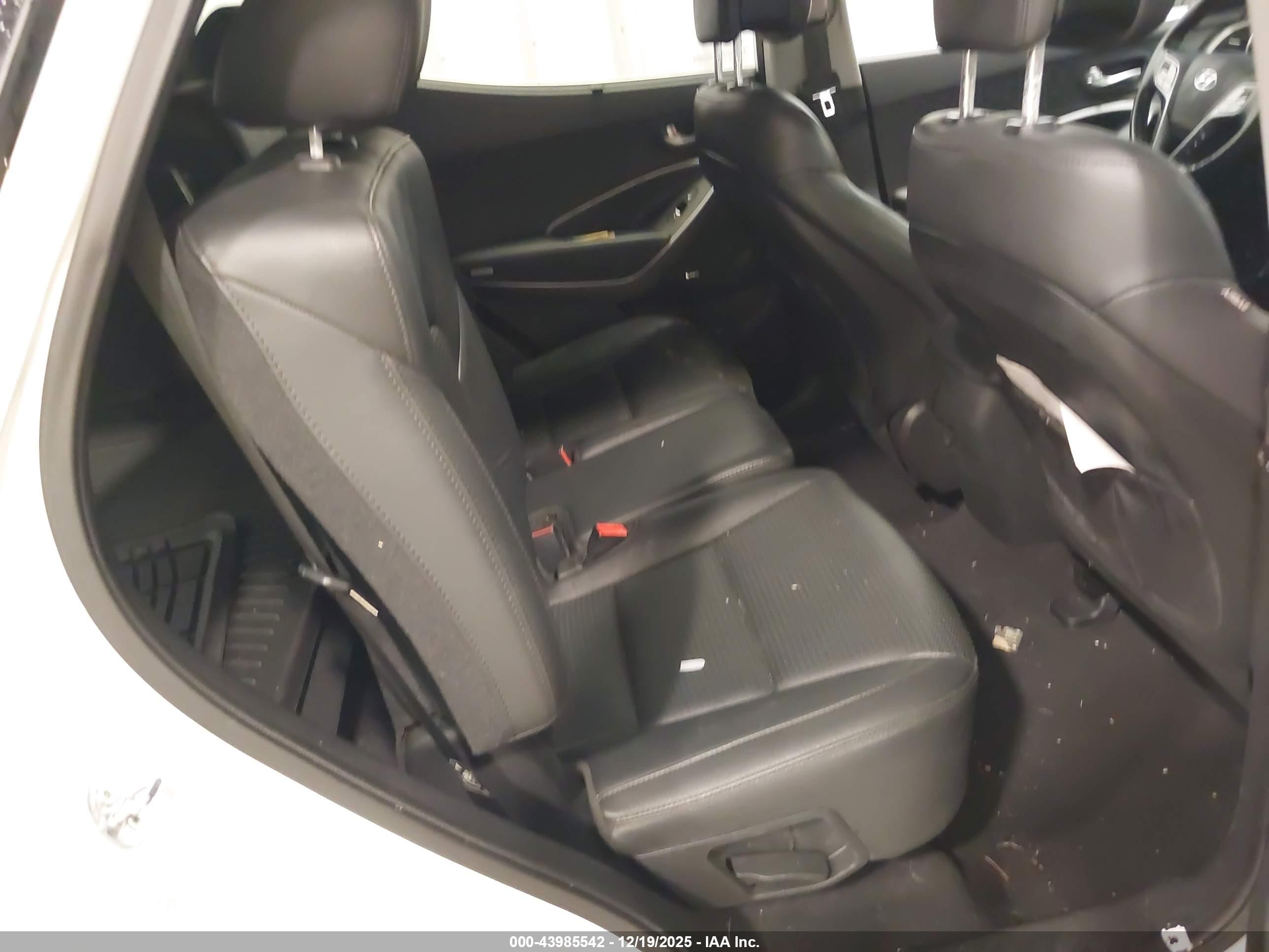 HYUNDAI SANTA image 8