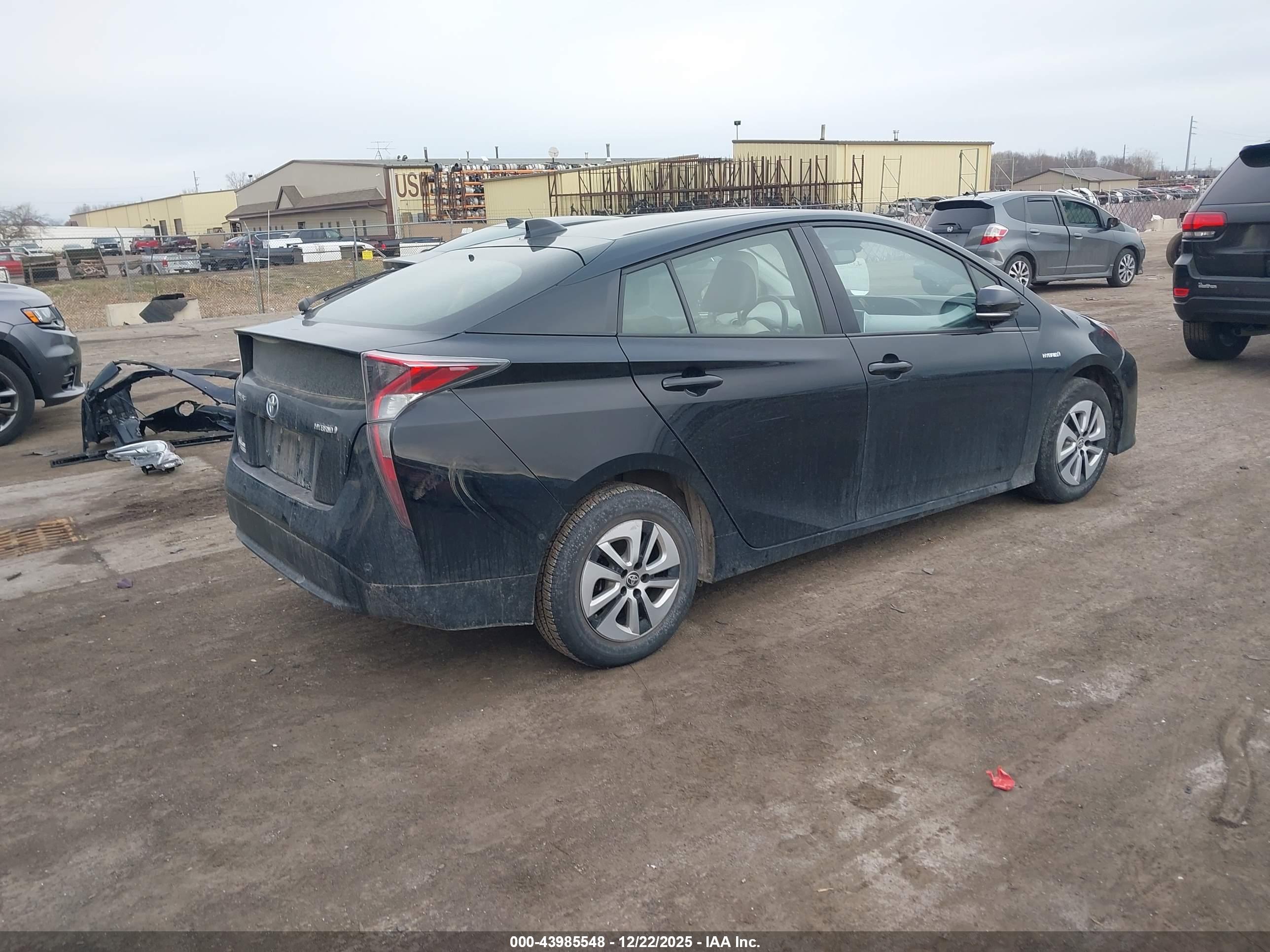 TOYOTA PRIUS image 4
