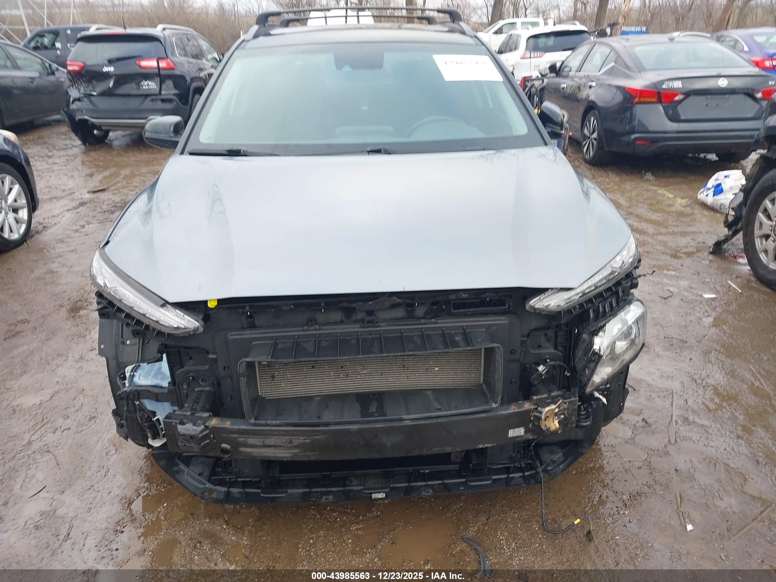 HYUNDAI KONA image 6