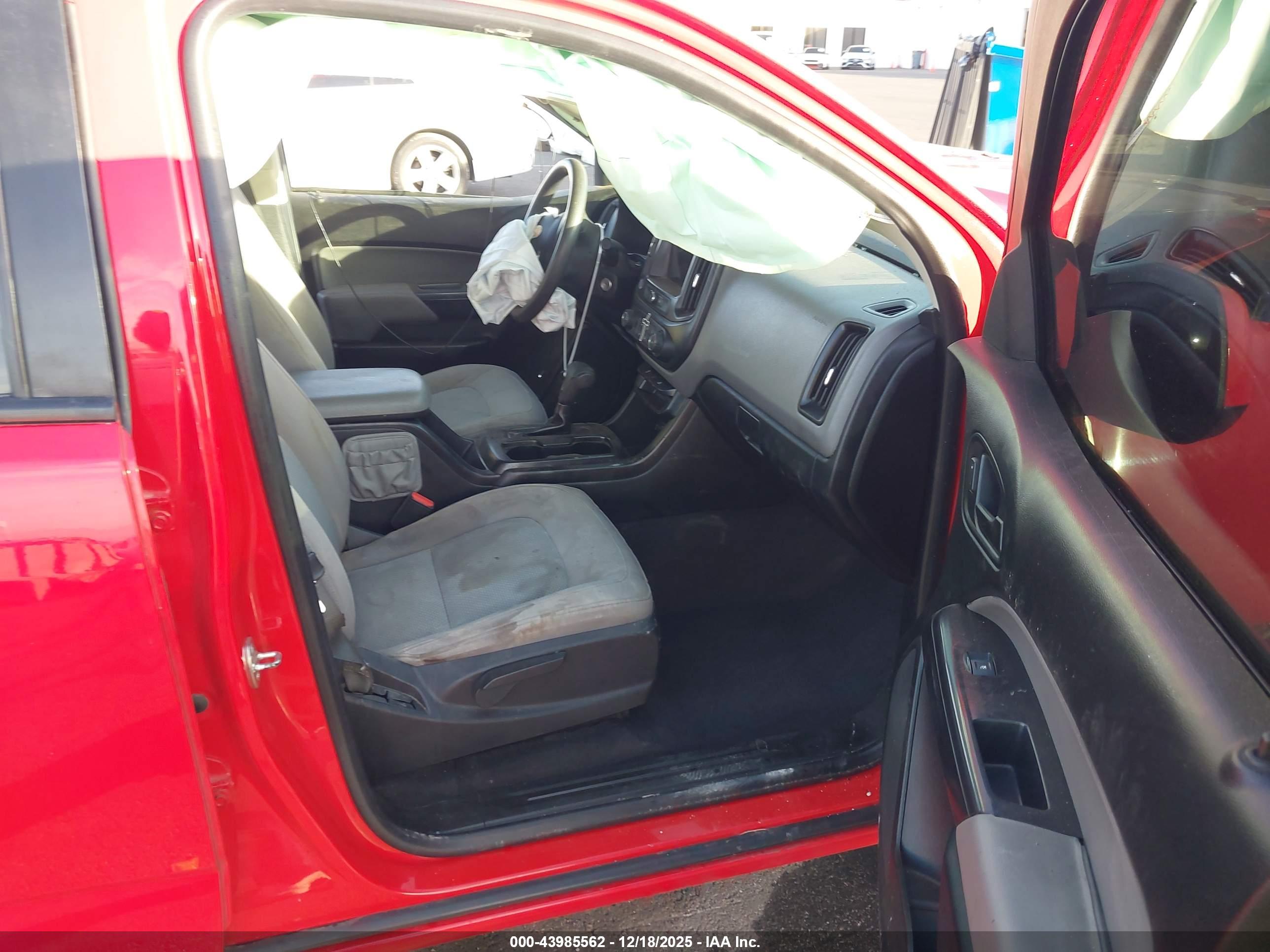 CHEVROLET COLORADO image 5