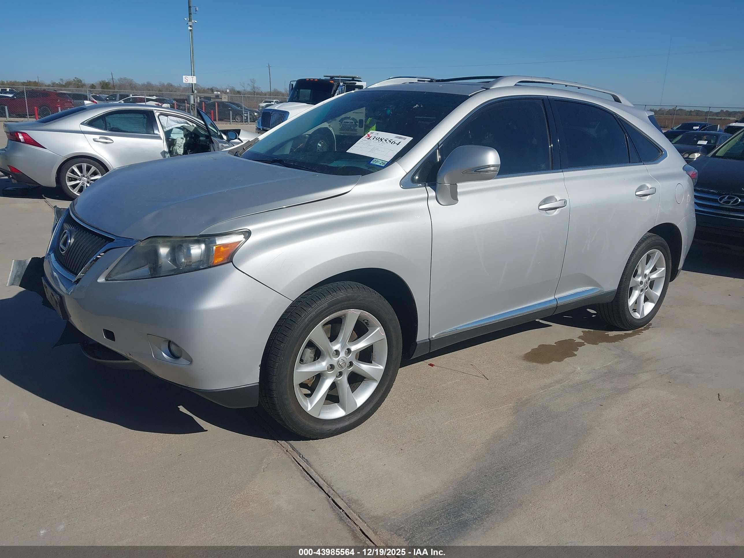 LEXUS RX image 2