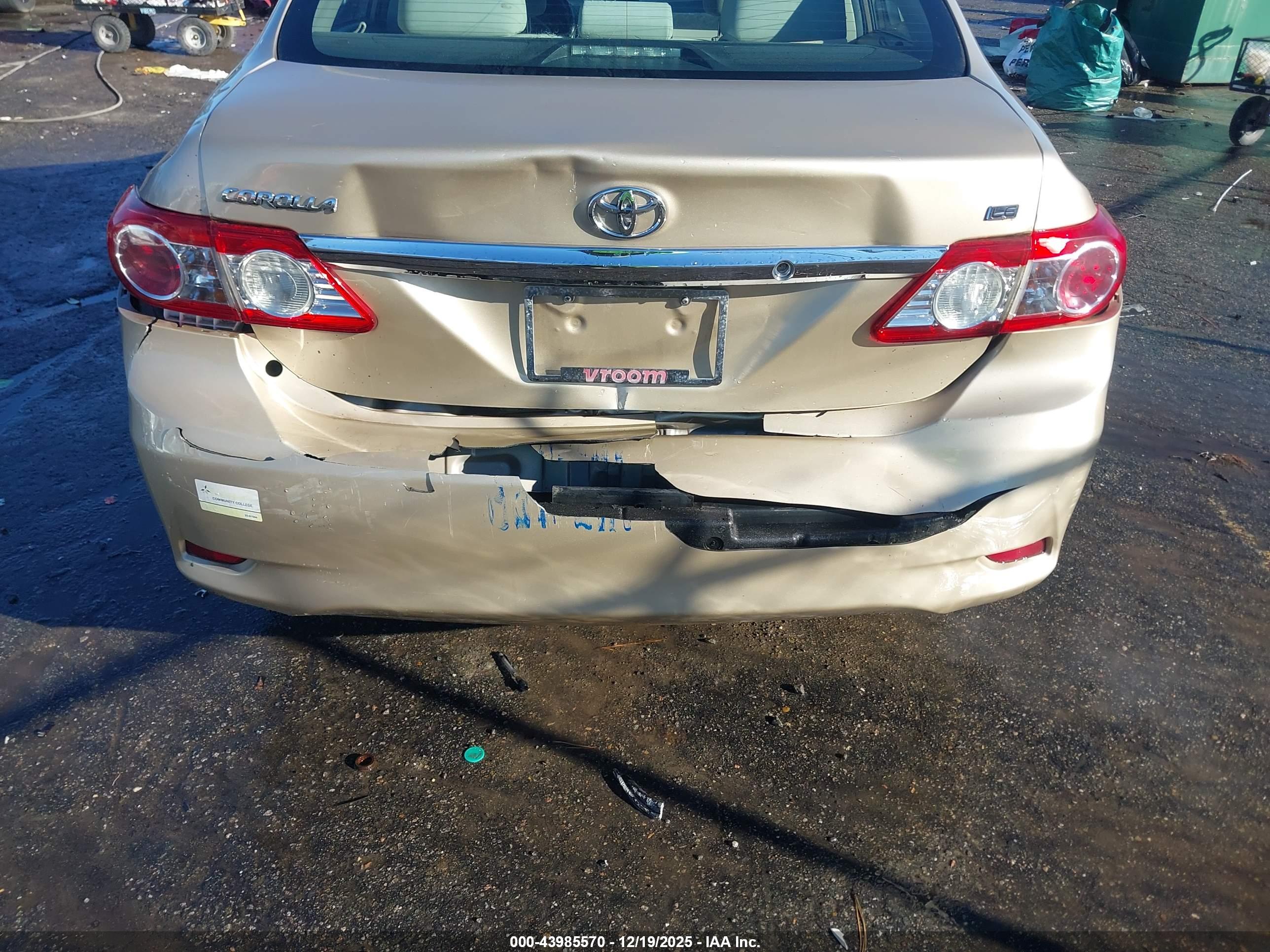 TOYOTA COROLLA image 6