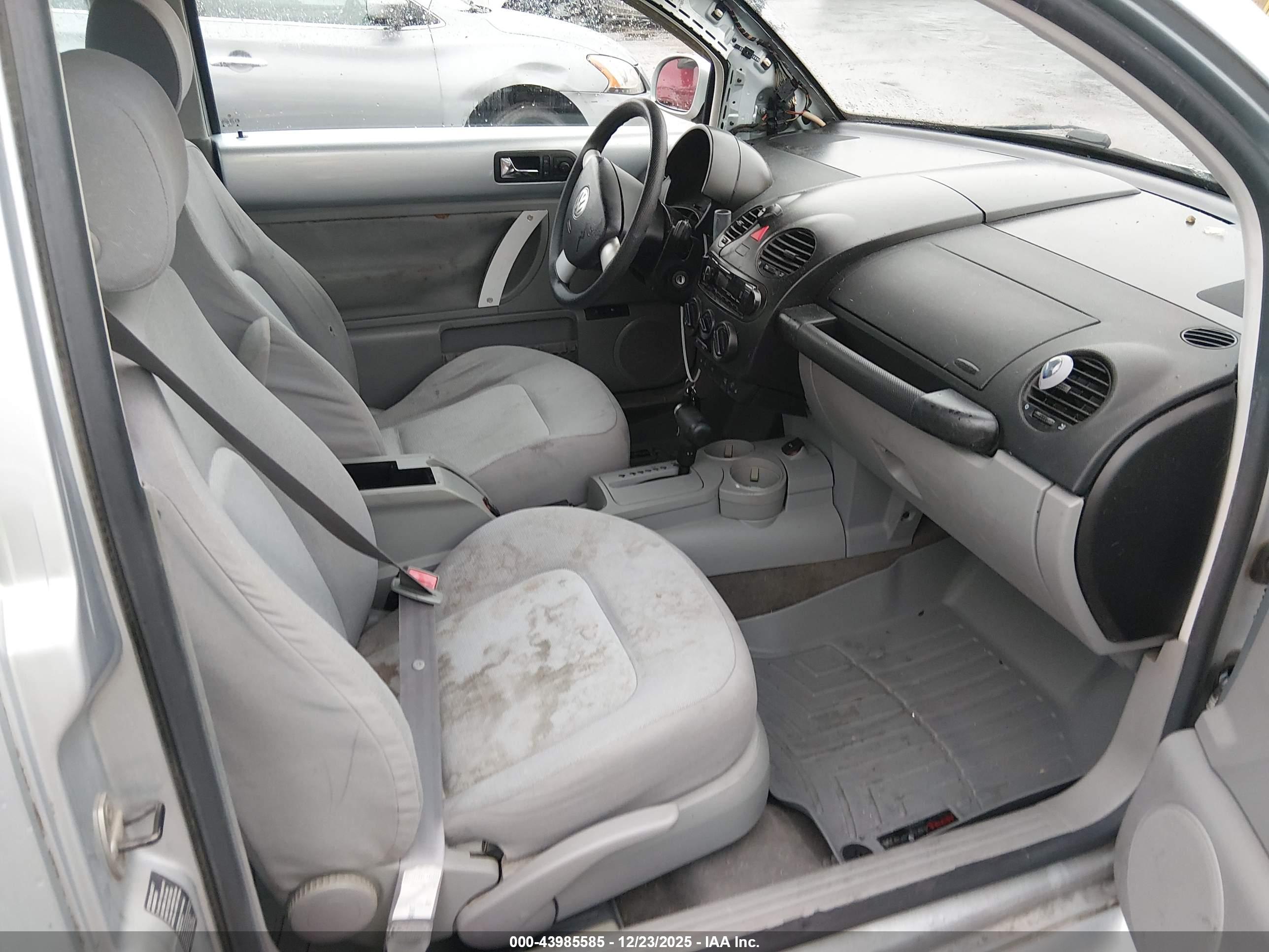VOLKSWAGEN NEW image 5