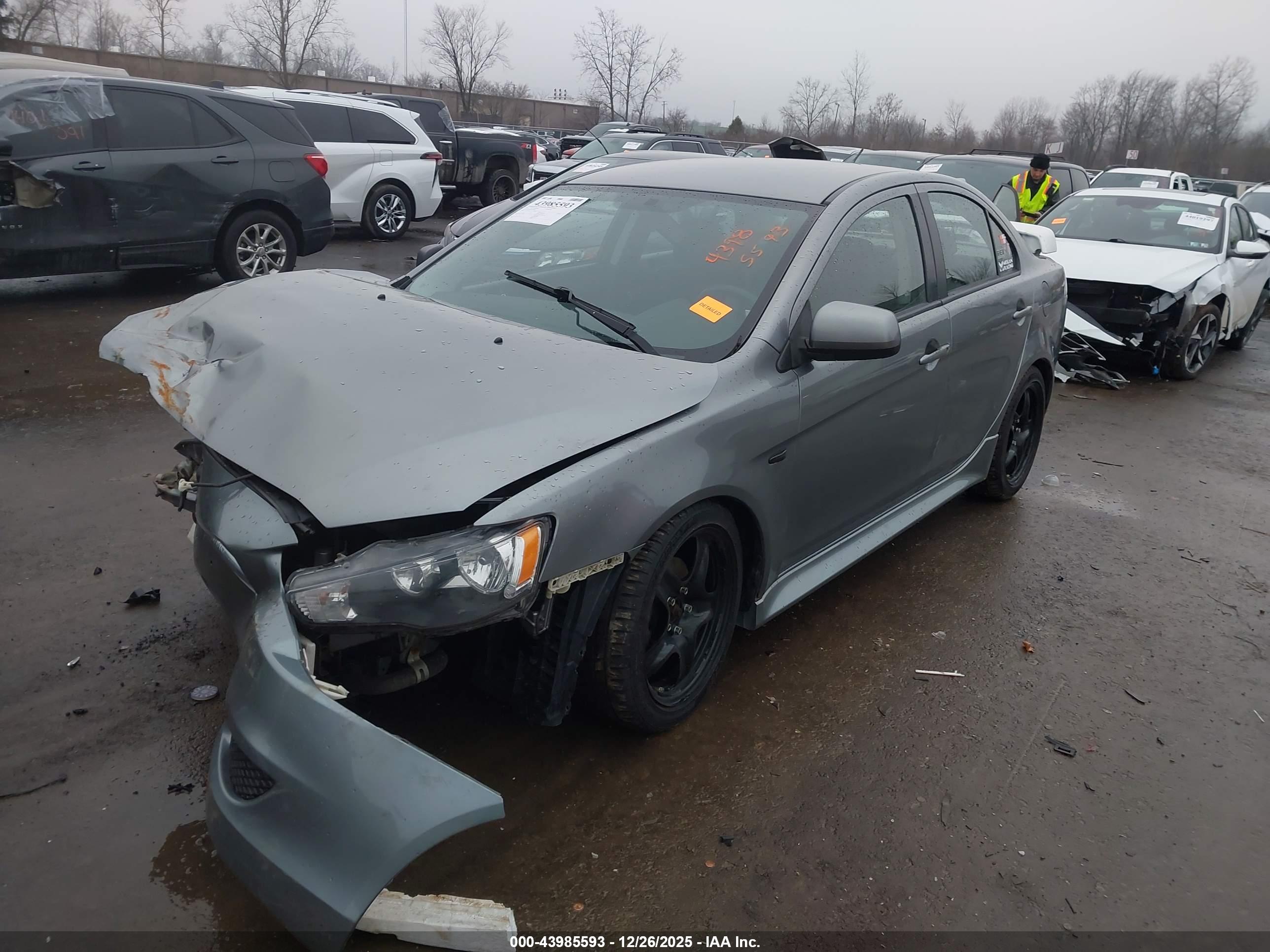 MITSUBISHI LANCER image 2