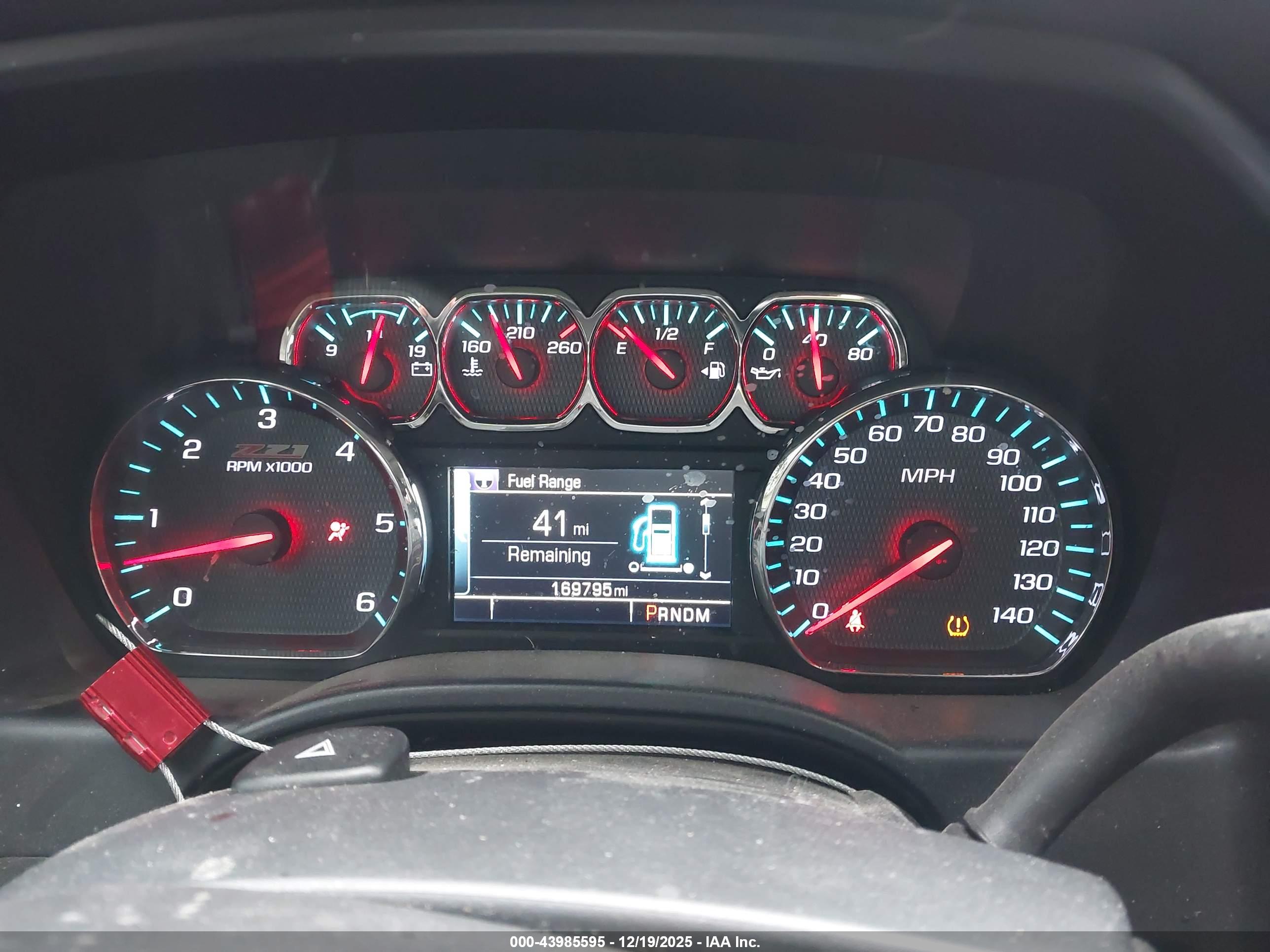 CHEVROLET SILVERADO image 7