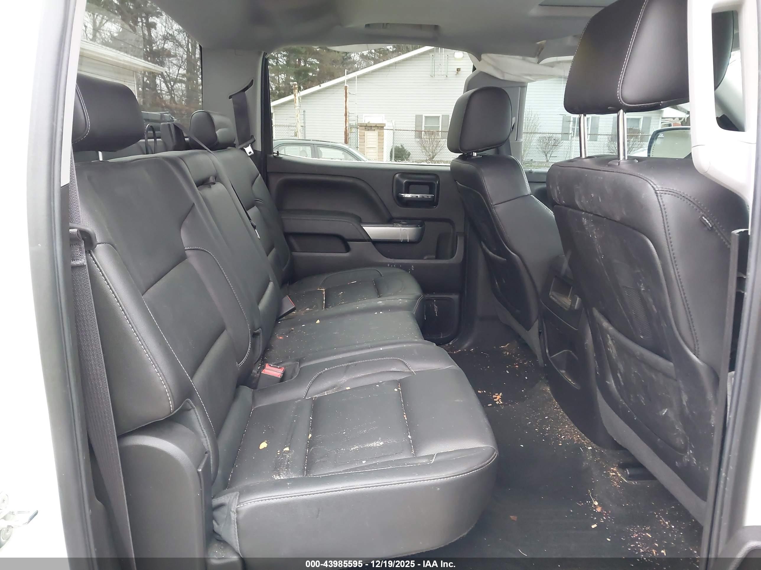CHEVROLET SILVERADO image 8