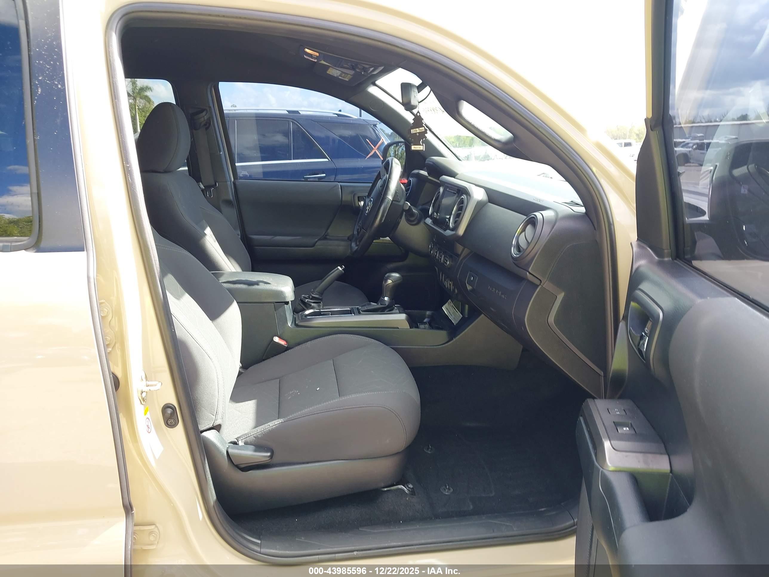 TOYOTA TACOMA image 5