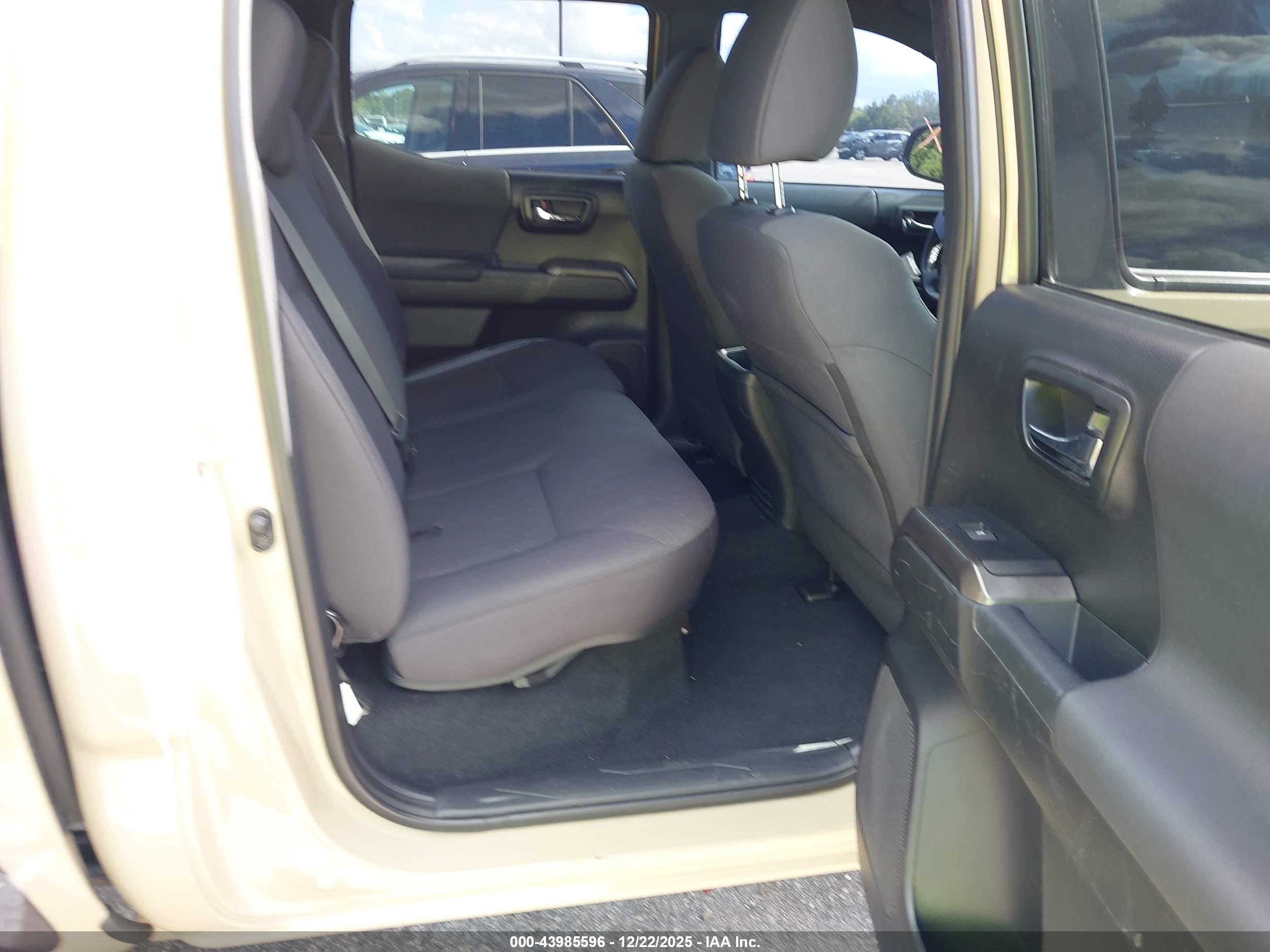TOYOTA TACOMA image 8
