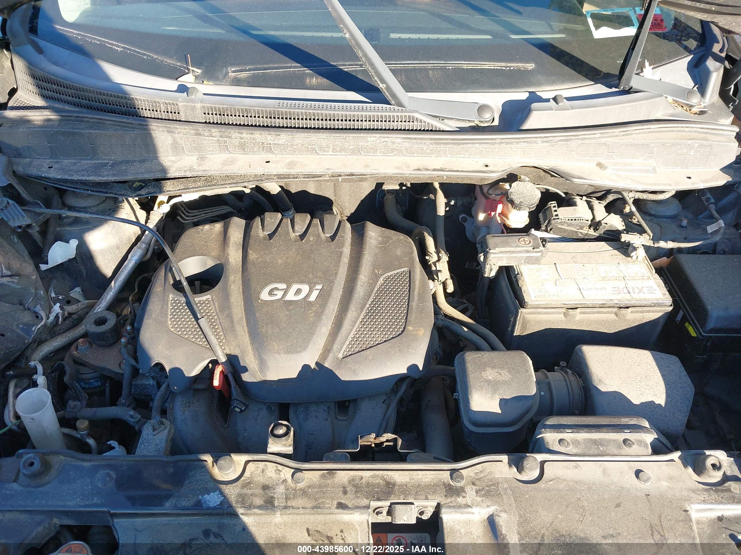 HYUNDAI TUCSON image 10