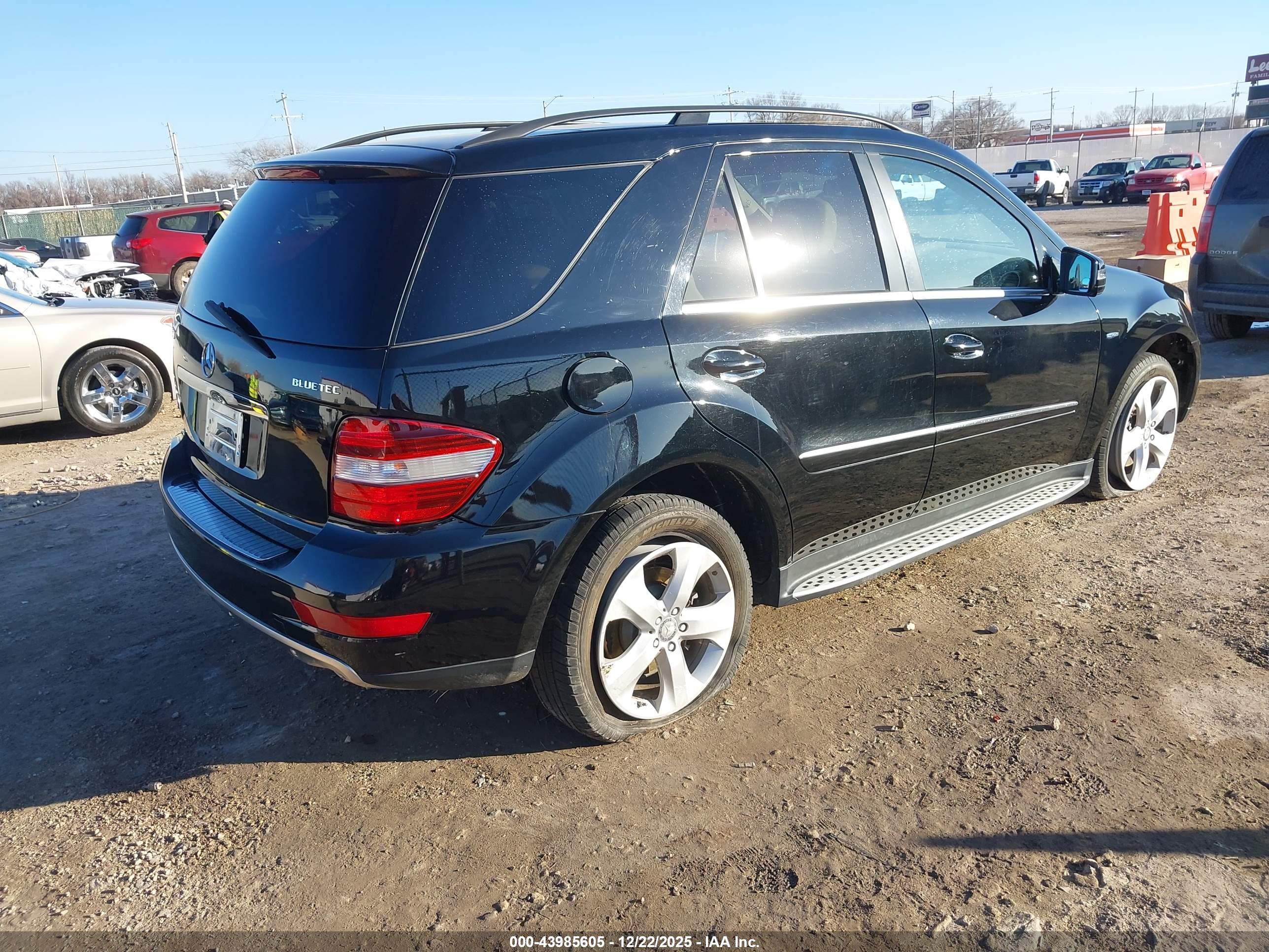 MERCEDES-BENZ ML image 4