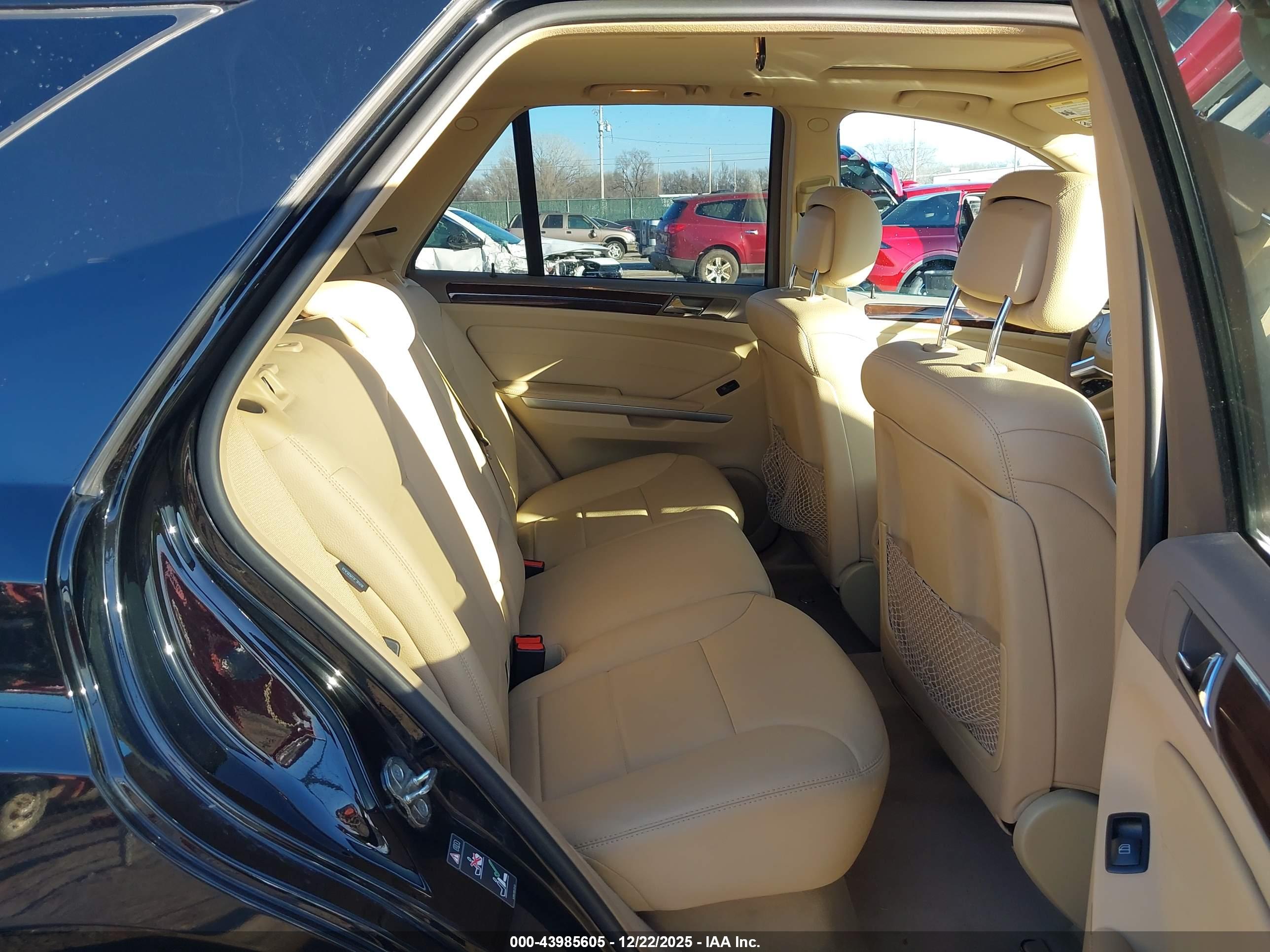 MERCEDES-BENZ ML image 8